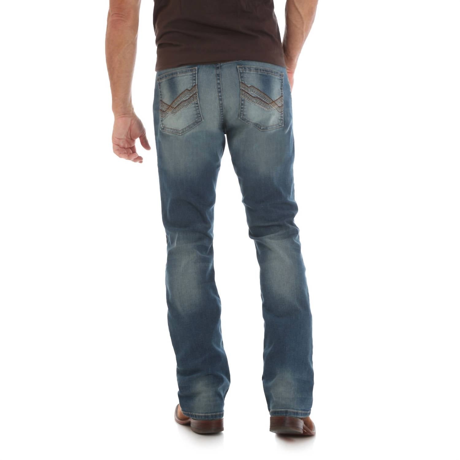 Wrangler - Retro Slim Fit Straight Leg Jeans