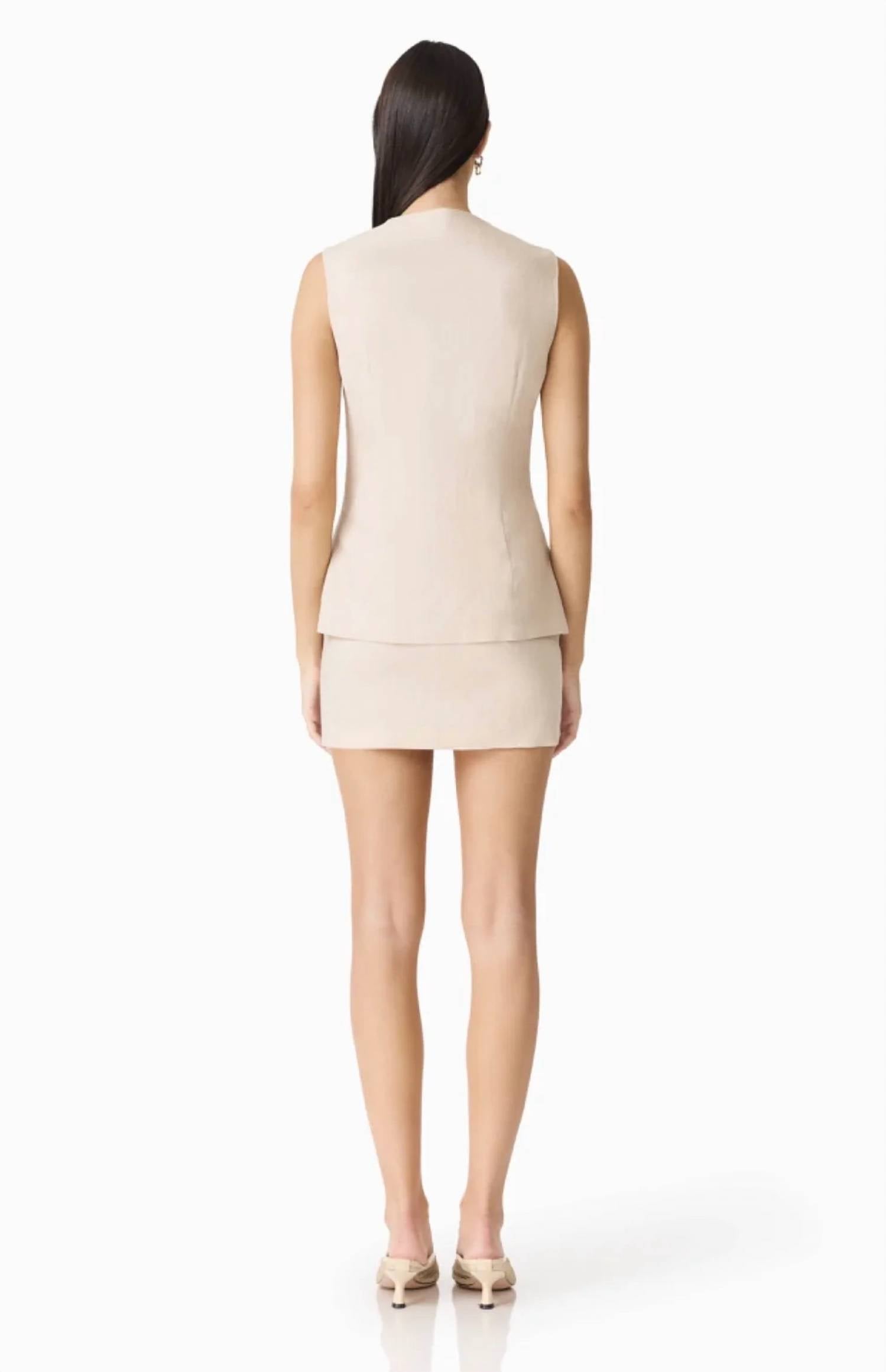 Curaae - Sleeveless Dune Vest