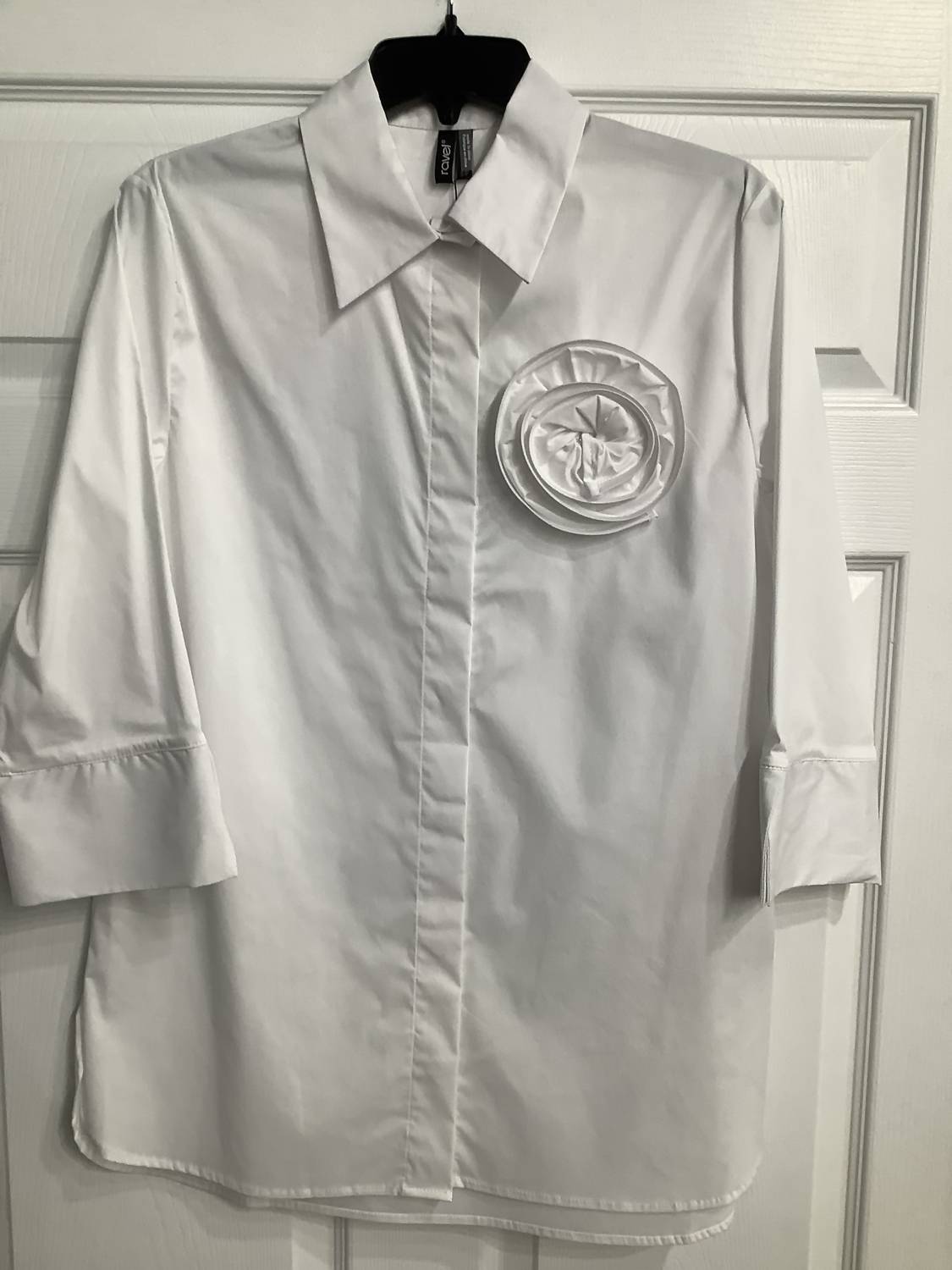Ravel - Women's Rosette Accent Button-Down Blouse
