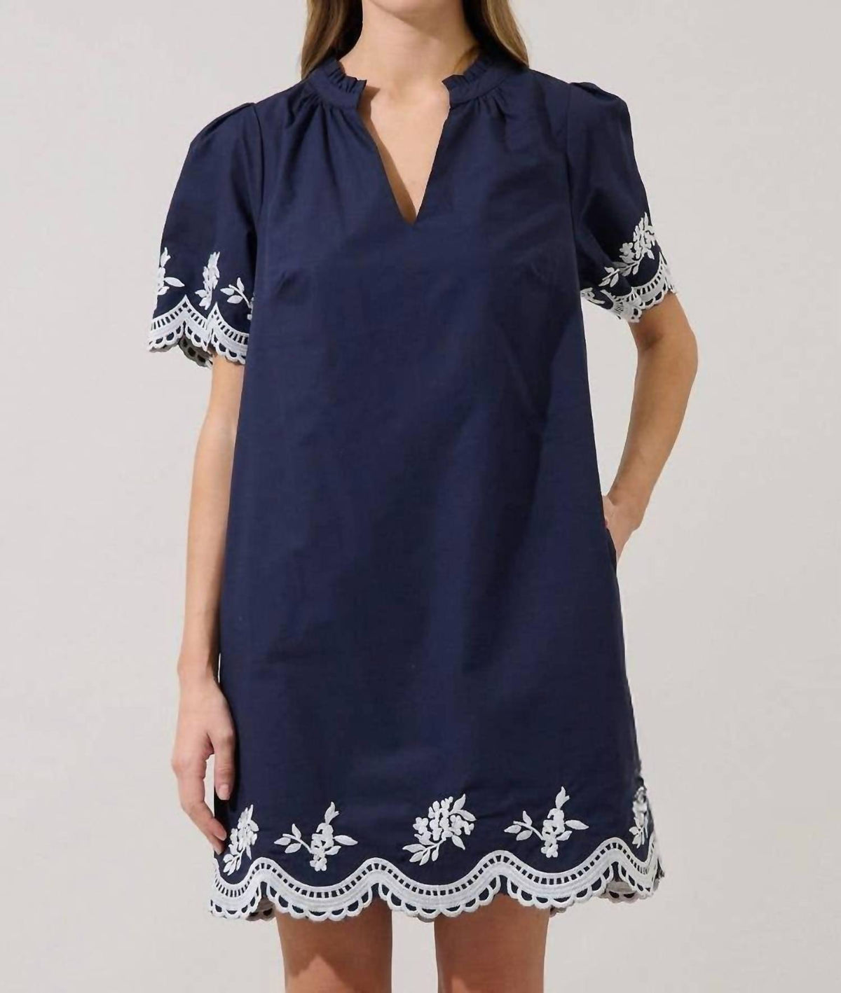 Sugarlips - Melania Embroidered Shift Mini Dress