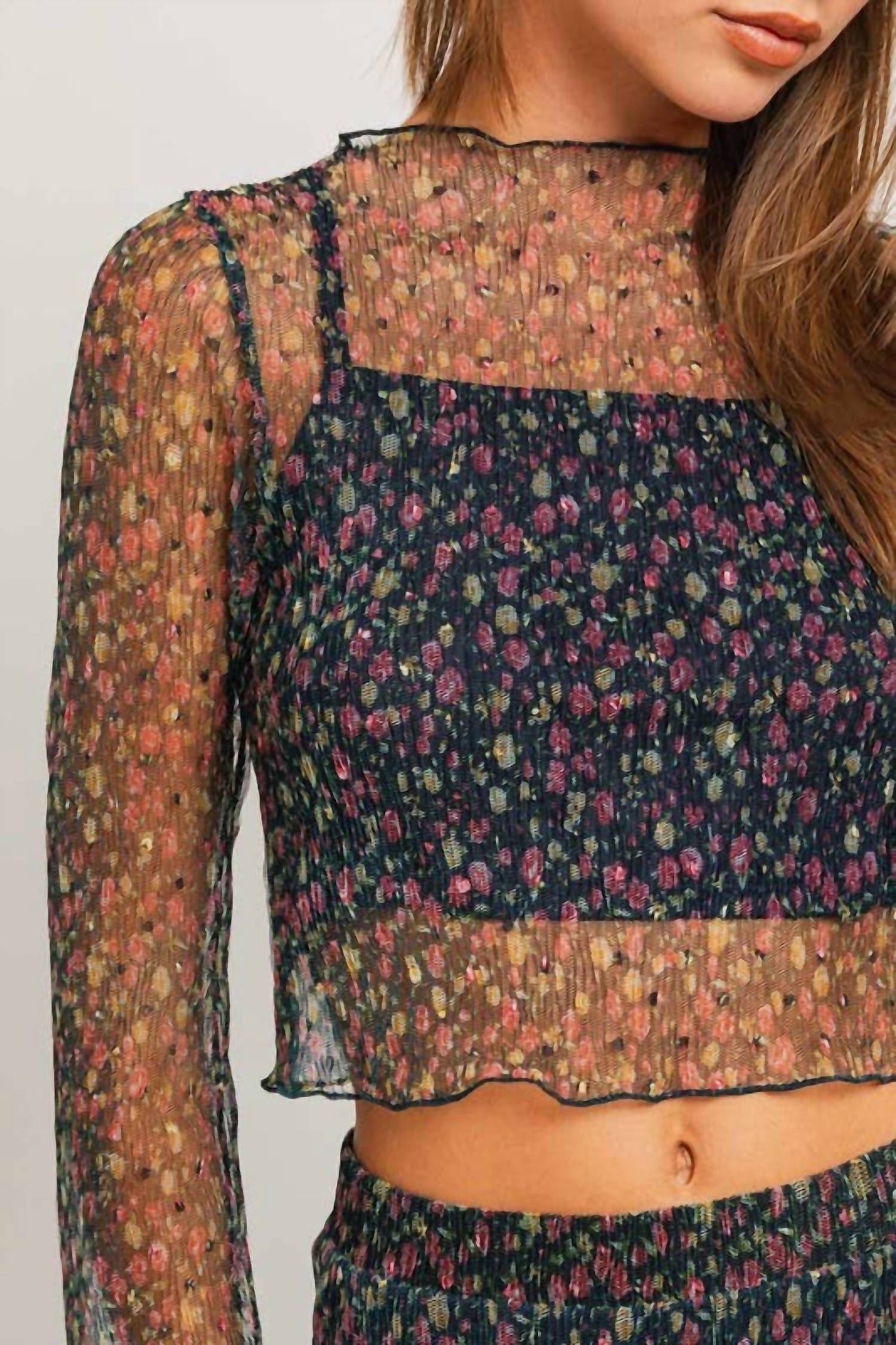 Le Lis - Longsleeve Pleated Ditsy Print Crop Top