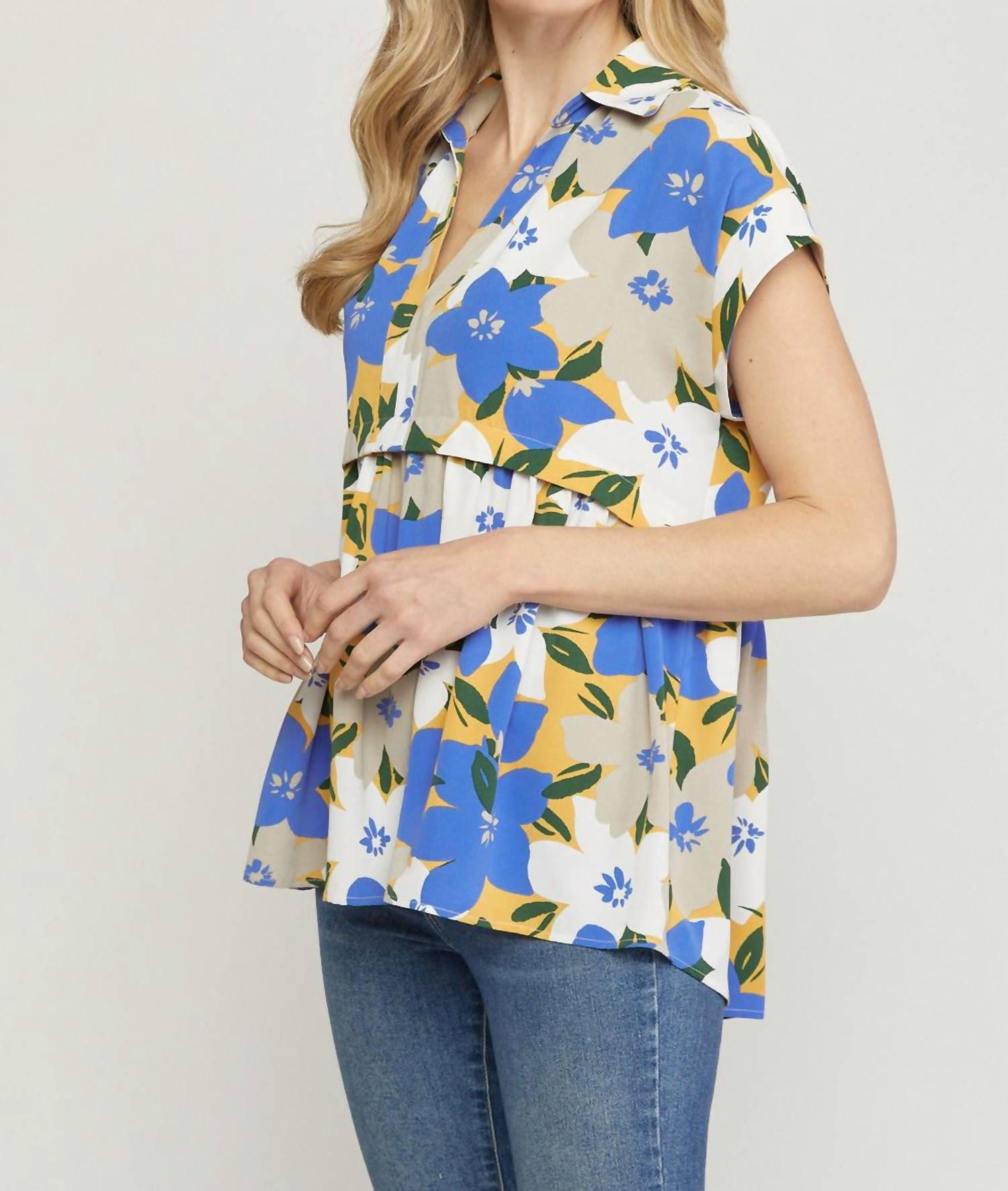 Entro - Floral Print V-neck Top
