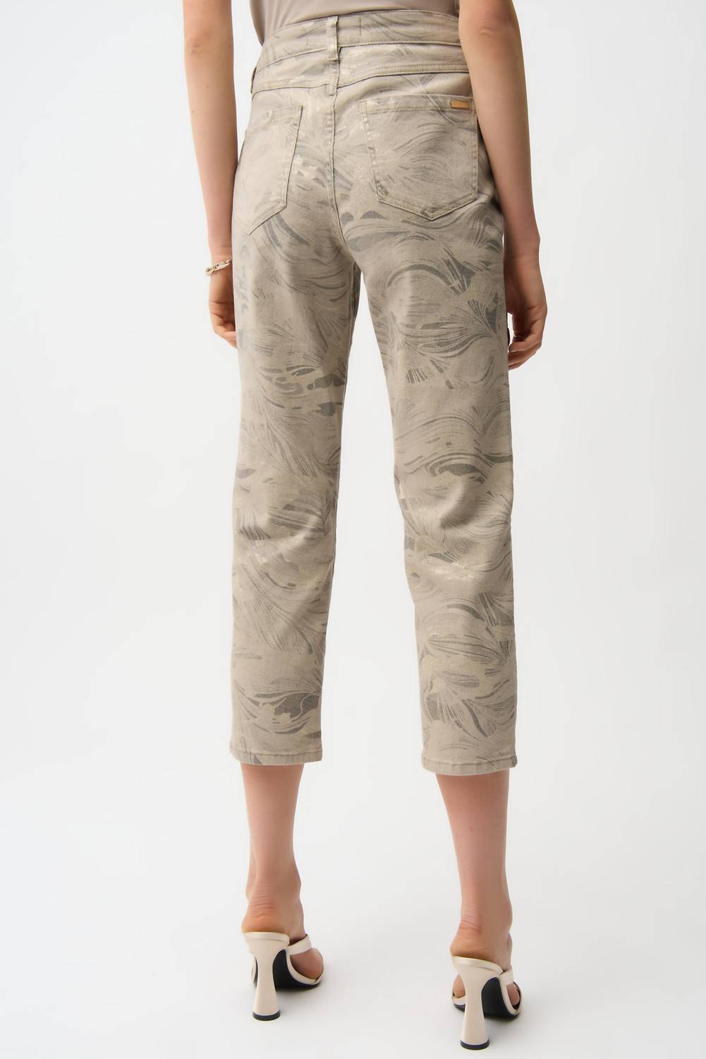 Joseph Ribkoff - Abstract Print Slim Crop Jeans