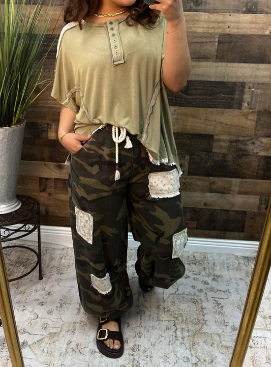 Pol - Camo Lace Patchwork Jogger