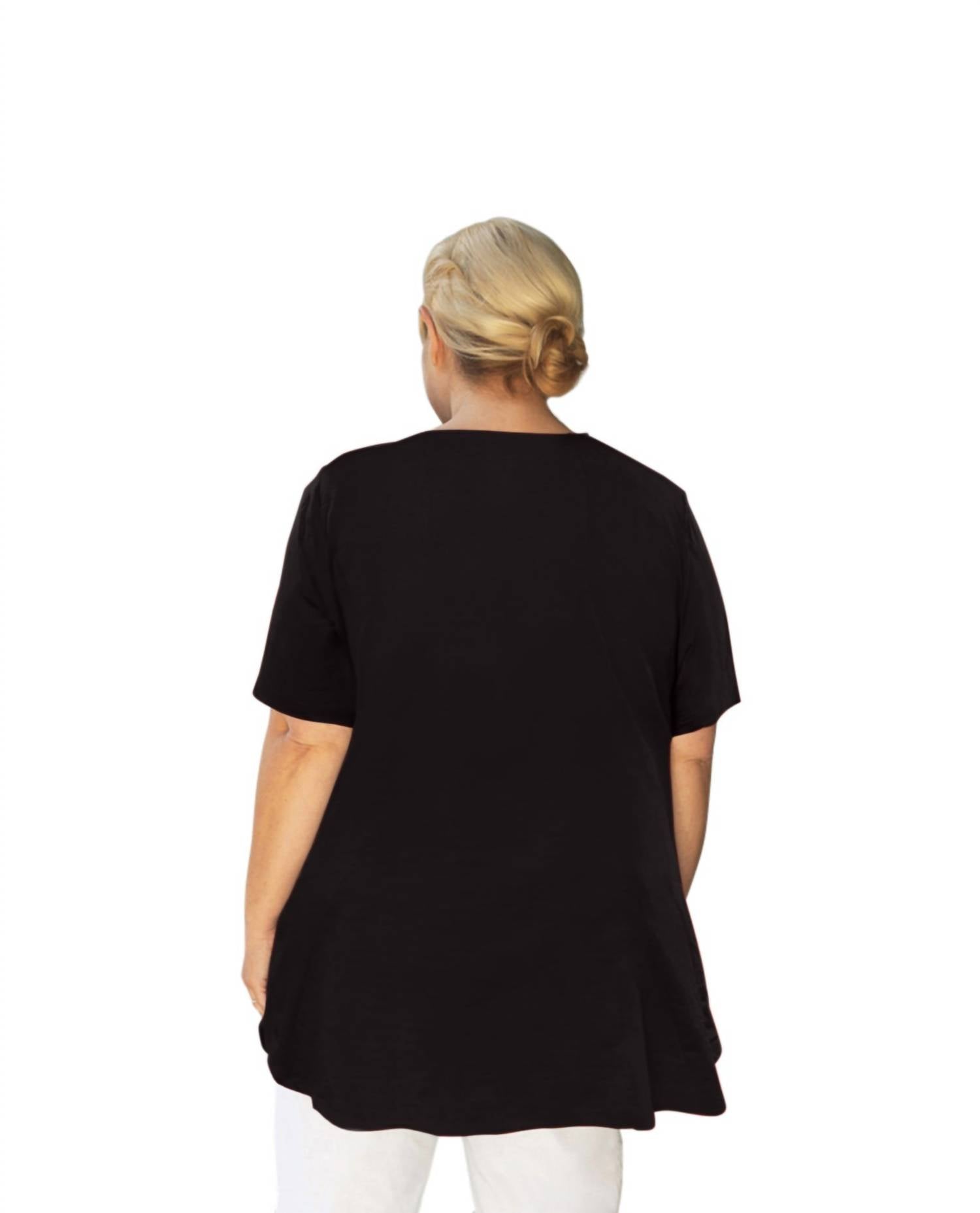 On The Plus Side - Cotton Applique Short Sleeve V-Neck Top - Plus