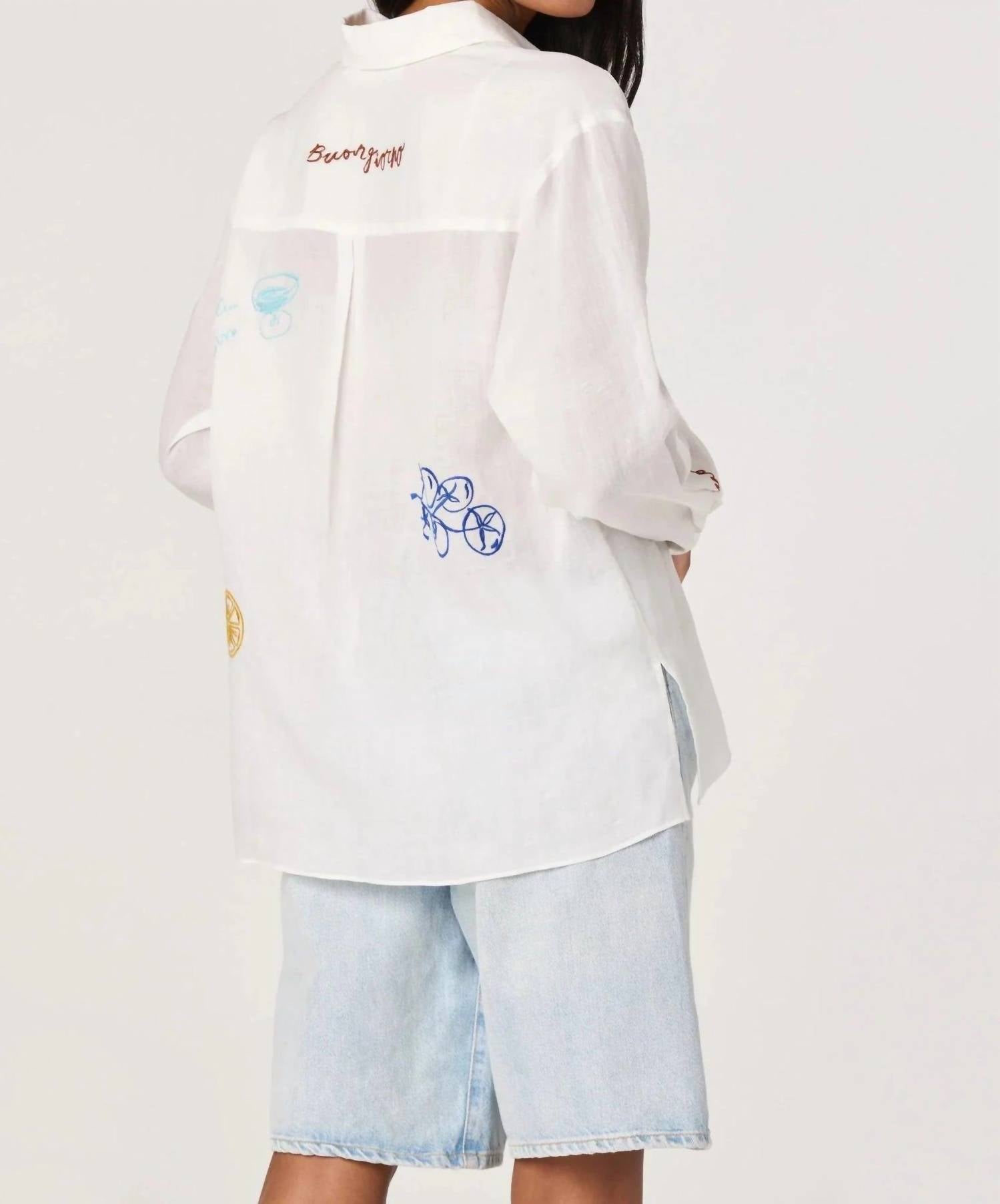 Astr - Trace Classic Button-down Blouse