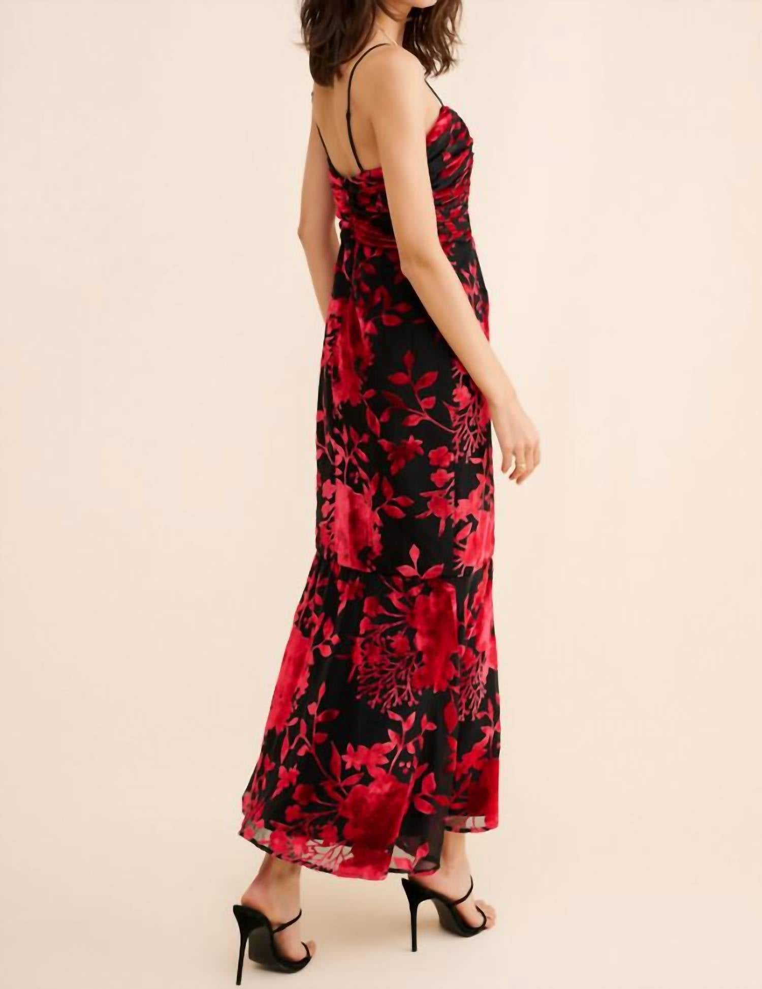 Hutch - Tylia Sleeveless Ruched Maxi Dress