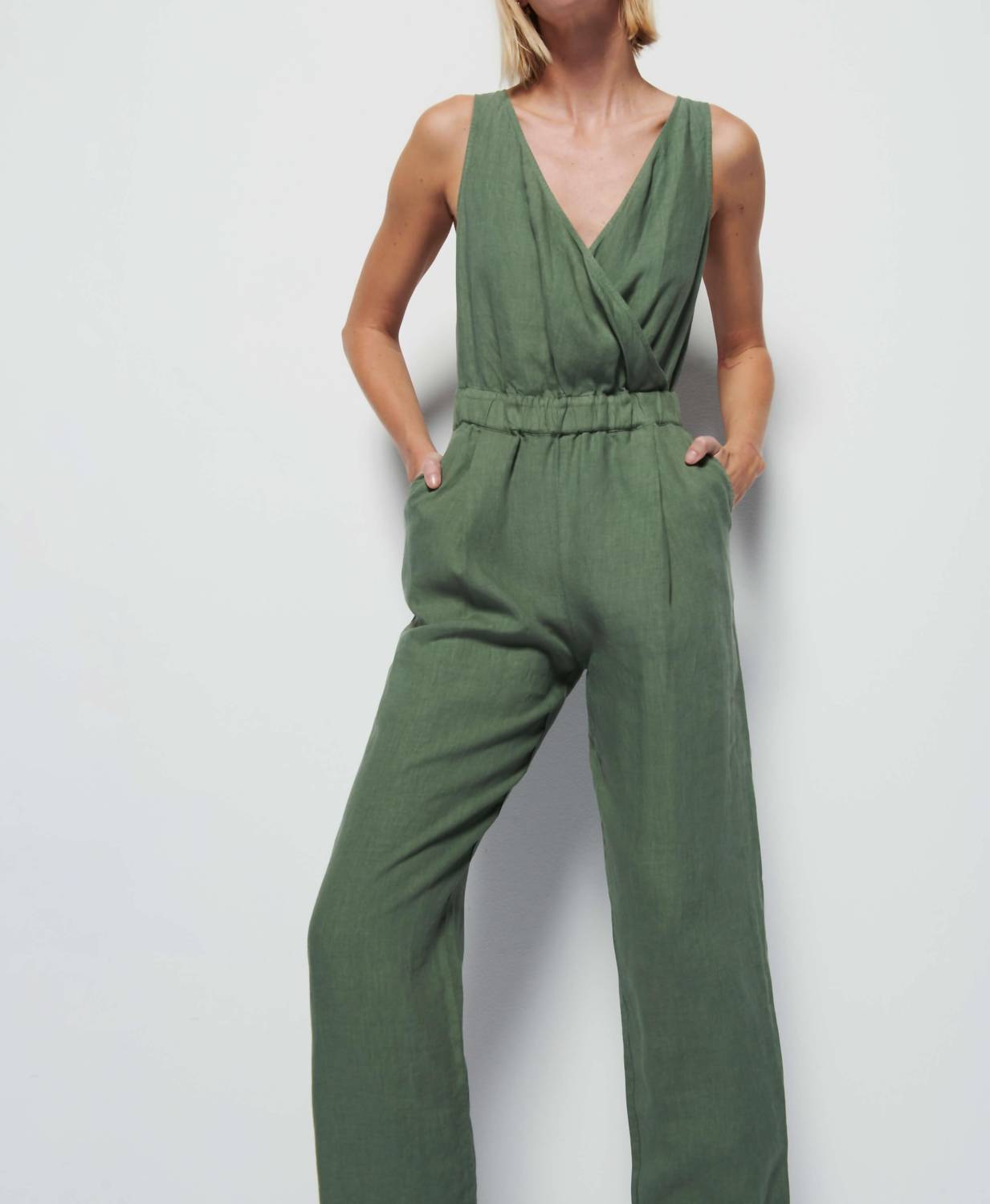 Nation Ltd - Women's Kiera V-Neck And Easy Elastic Waist Jumpsuit