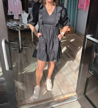 Karlie - Poplin Pocket and Sleeves Dress