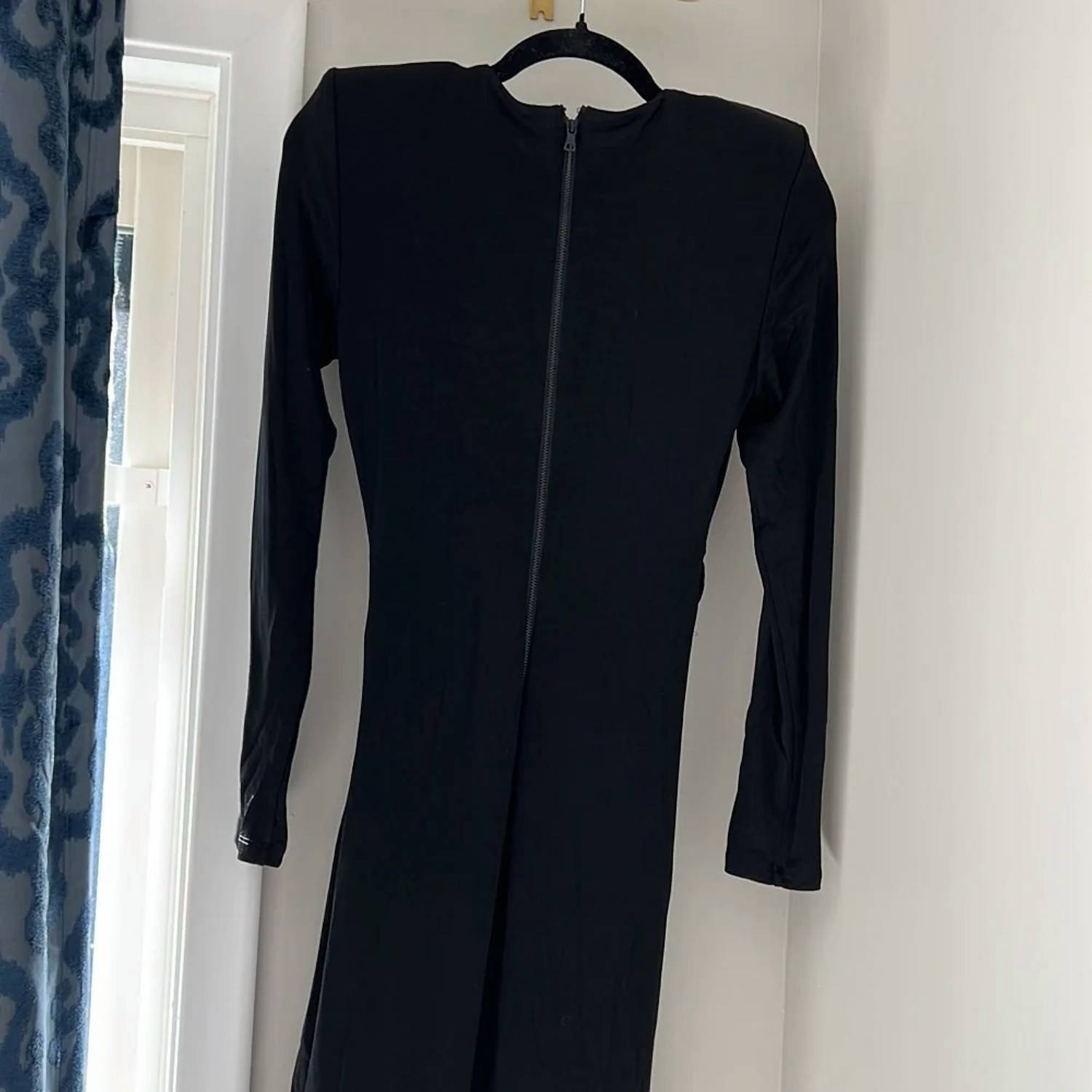 Alice + Olivia - Kyra Plunging Draped Maxi Dress