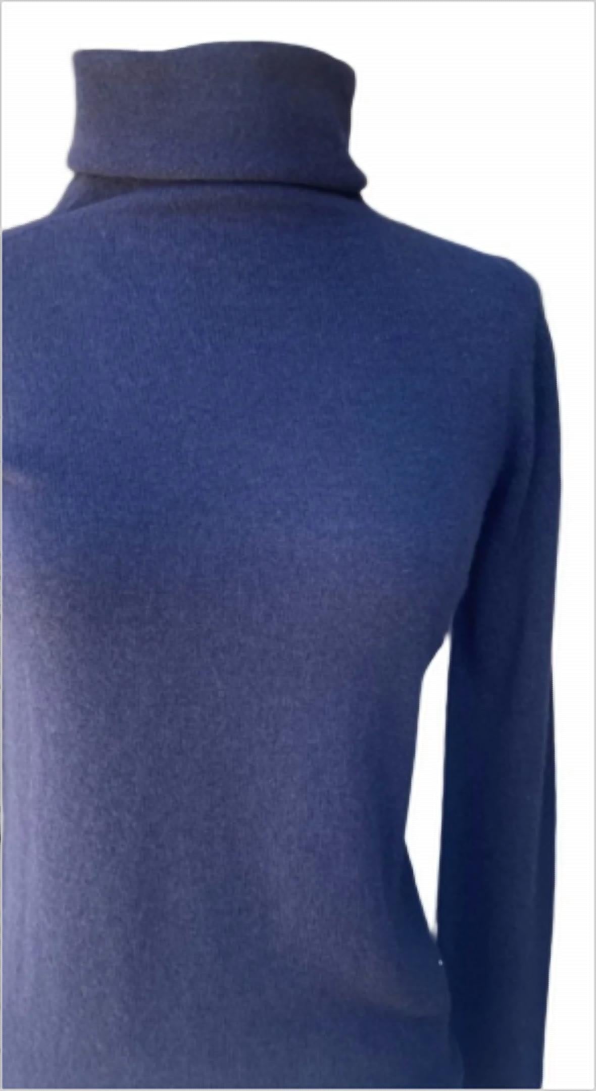 Mantu - Women's Sweater