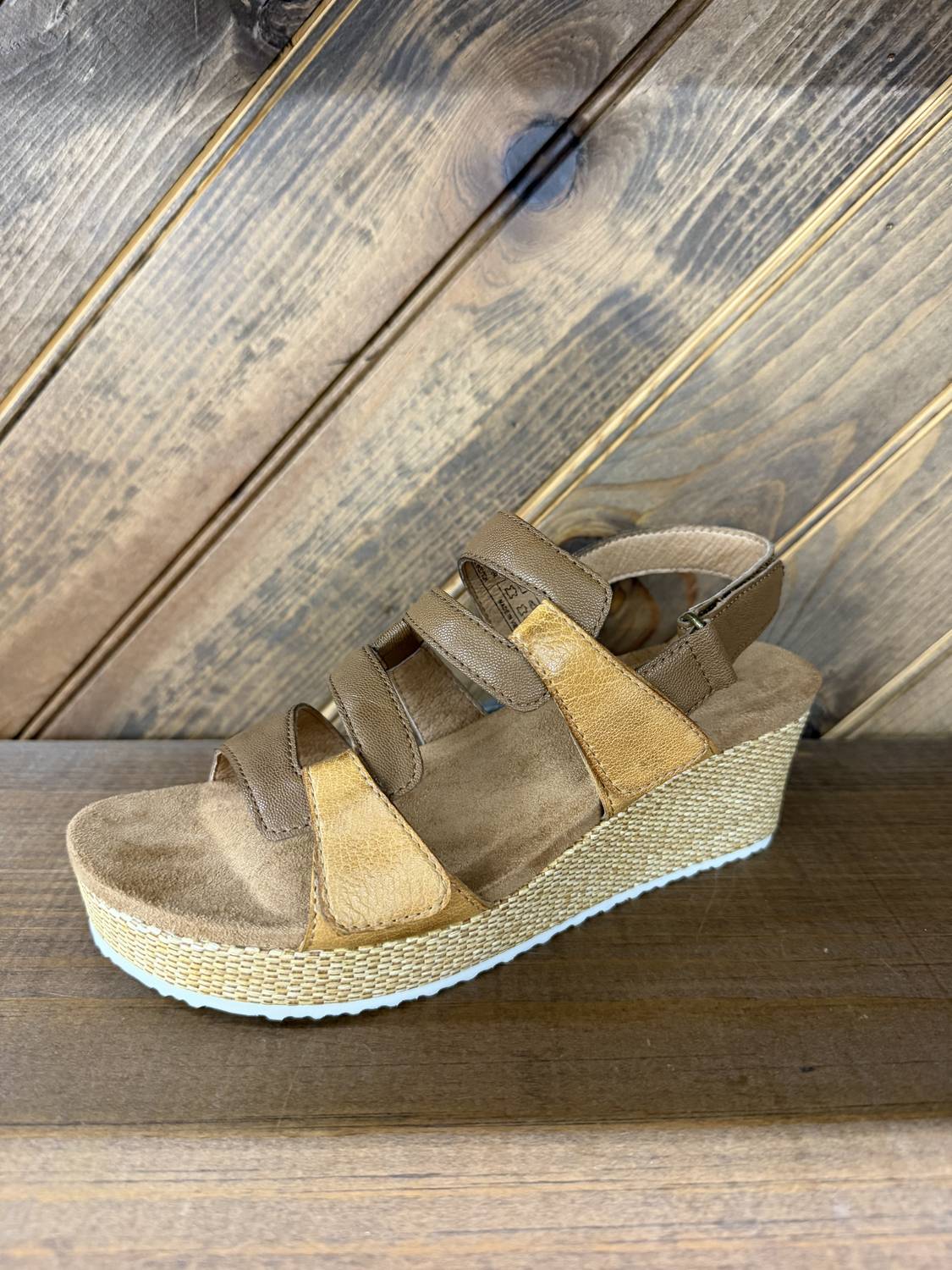 Salvia - Women's Farah Sandal