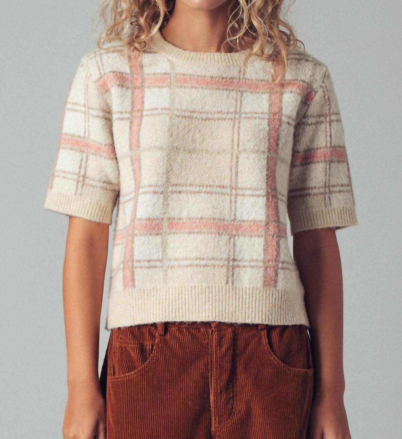 Urban Daizy Plaid Short Sleeve Knit Sweater Top in ivory - women's sweater