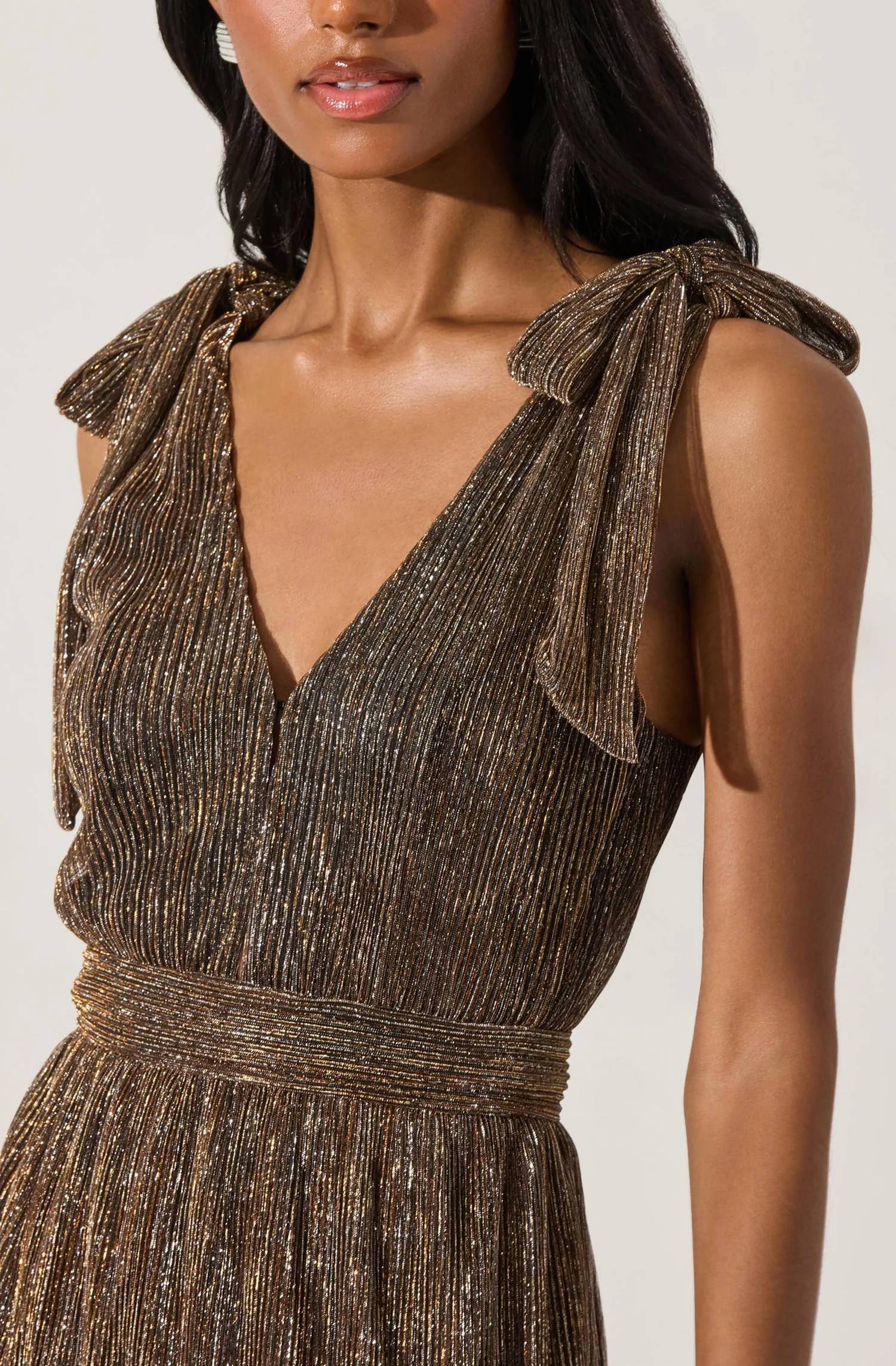 Astr - Desma Metallic V-neck Maxi Dress