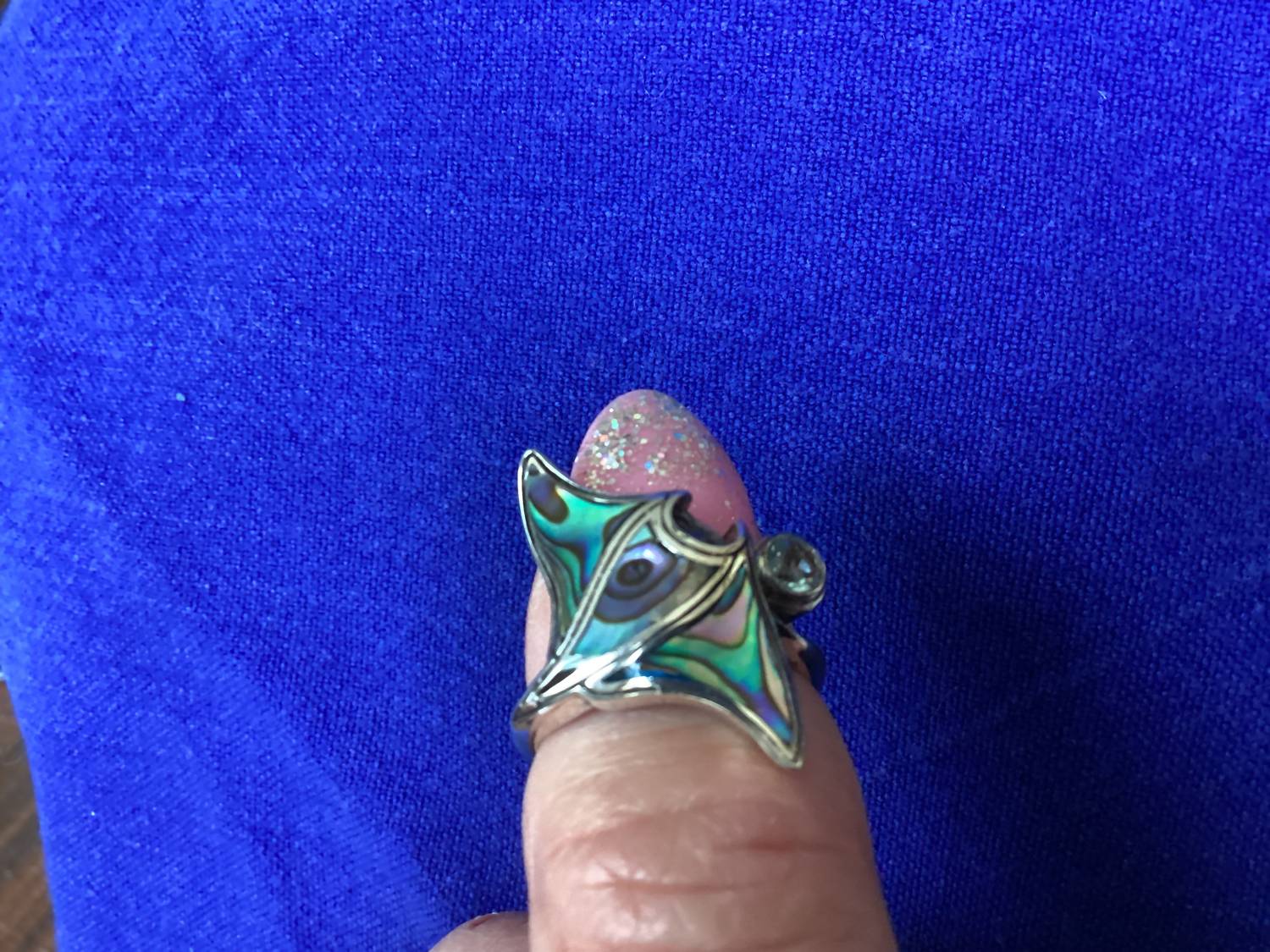 Ted Daily - Women's Manta Ray Ring