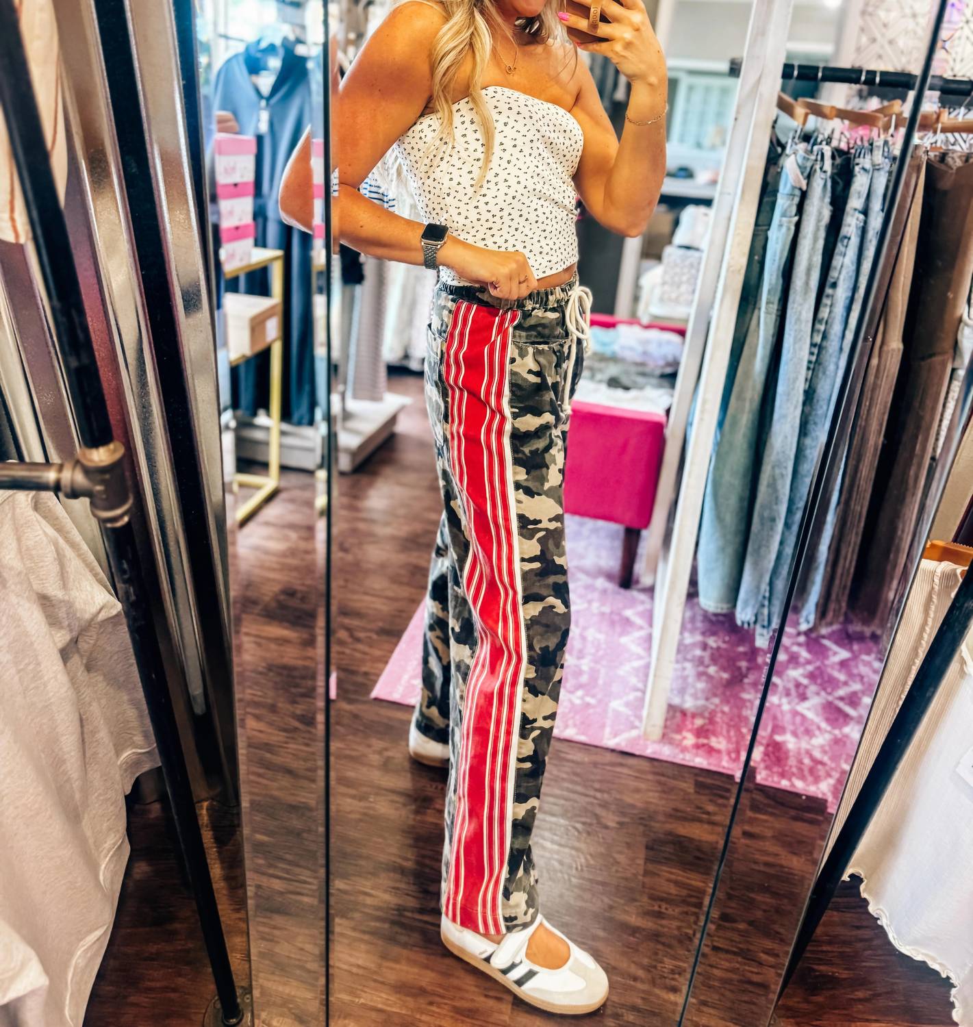 Veveret - Off-duty Camo Stripe Straight Lounge Pants