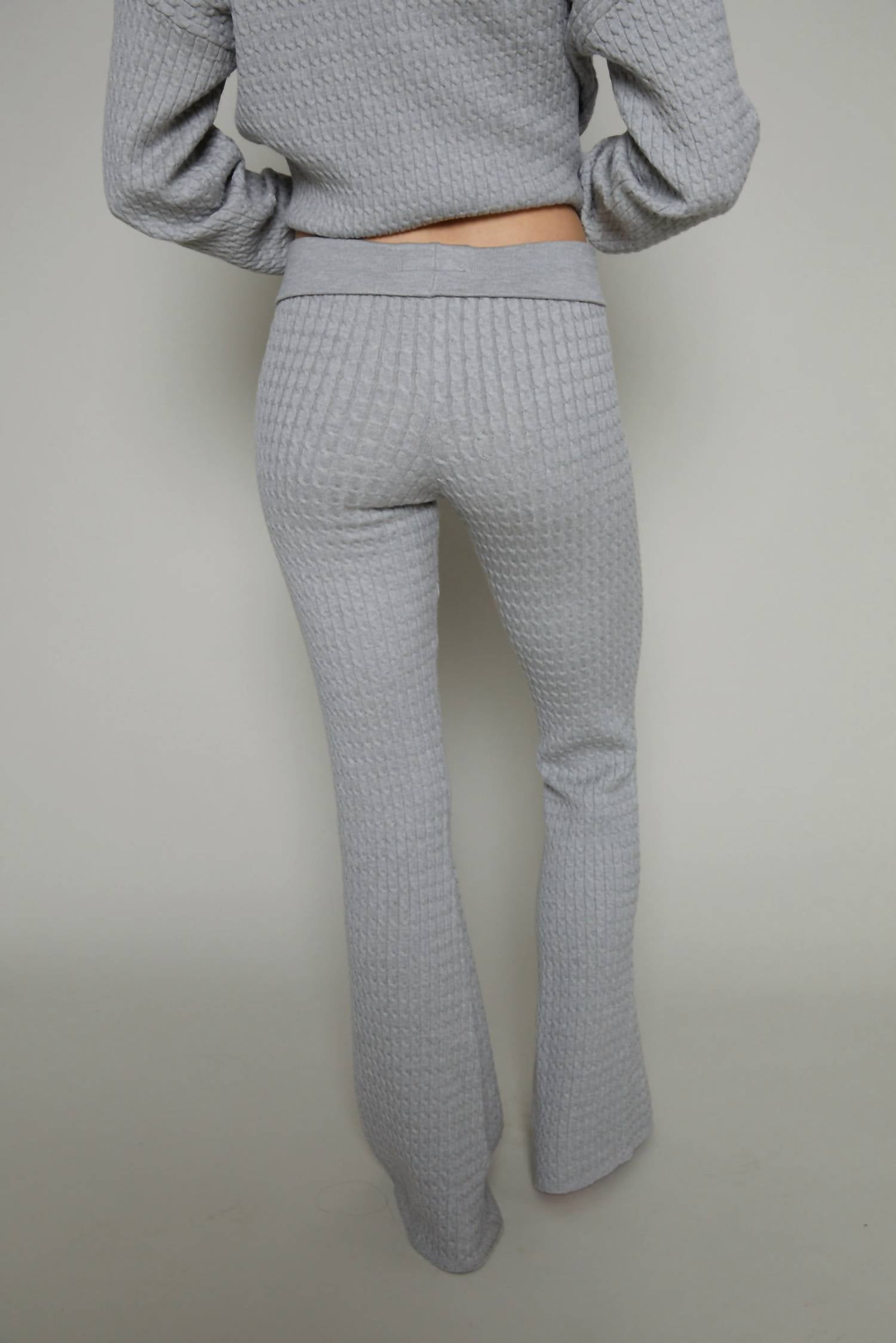 Sister Bloom - Chloe Cable Knit Flared Leggings