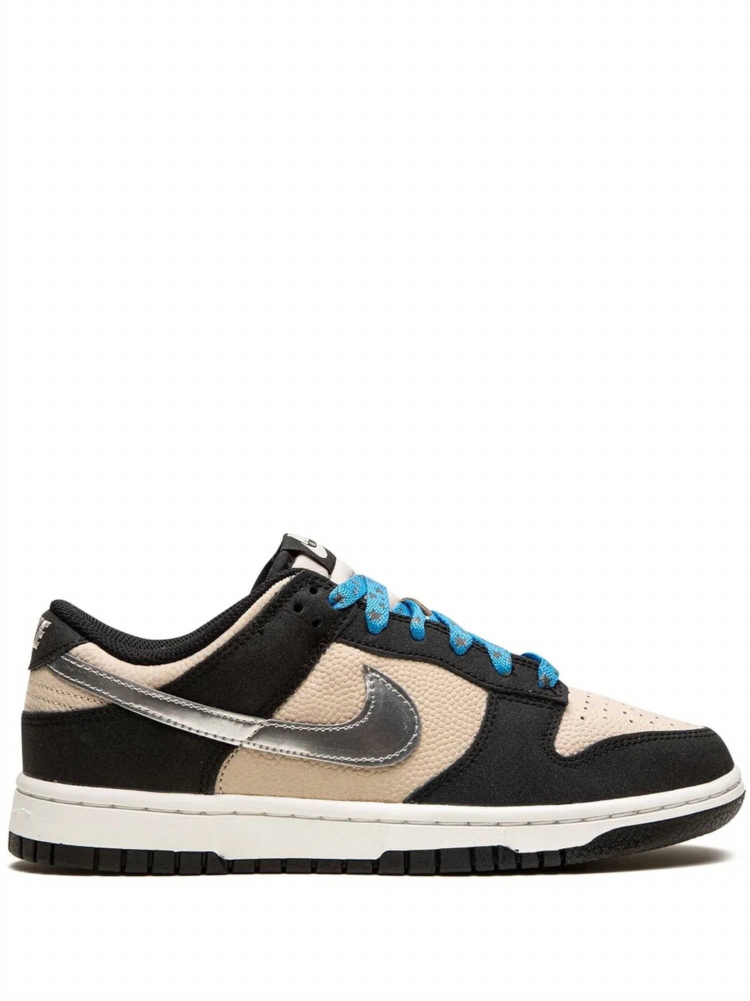 Nike - Women's Dunk Low Sneakers