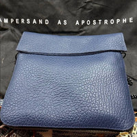 Ampersand As Apostrophe - Buffalo Large Parcel Bag