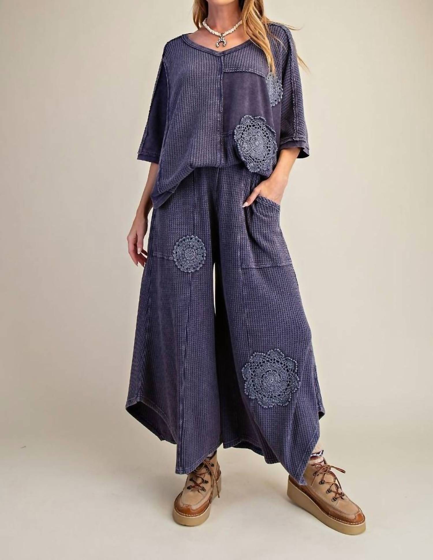 Easel - Crochet Patch Detailing Washed Thermal Set