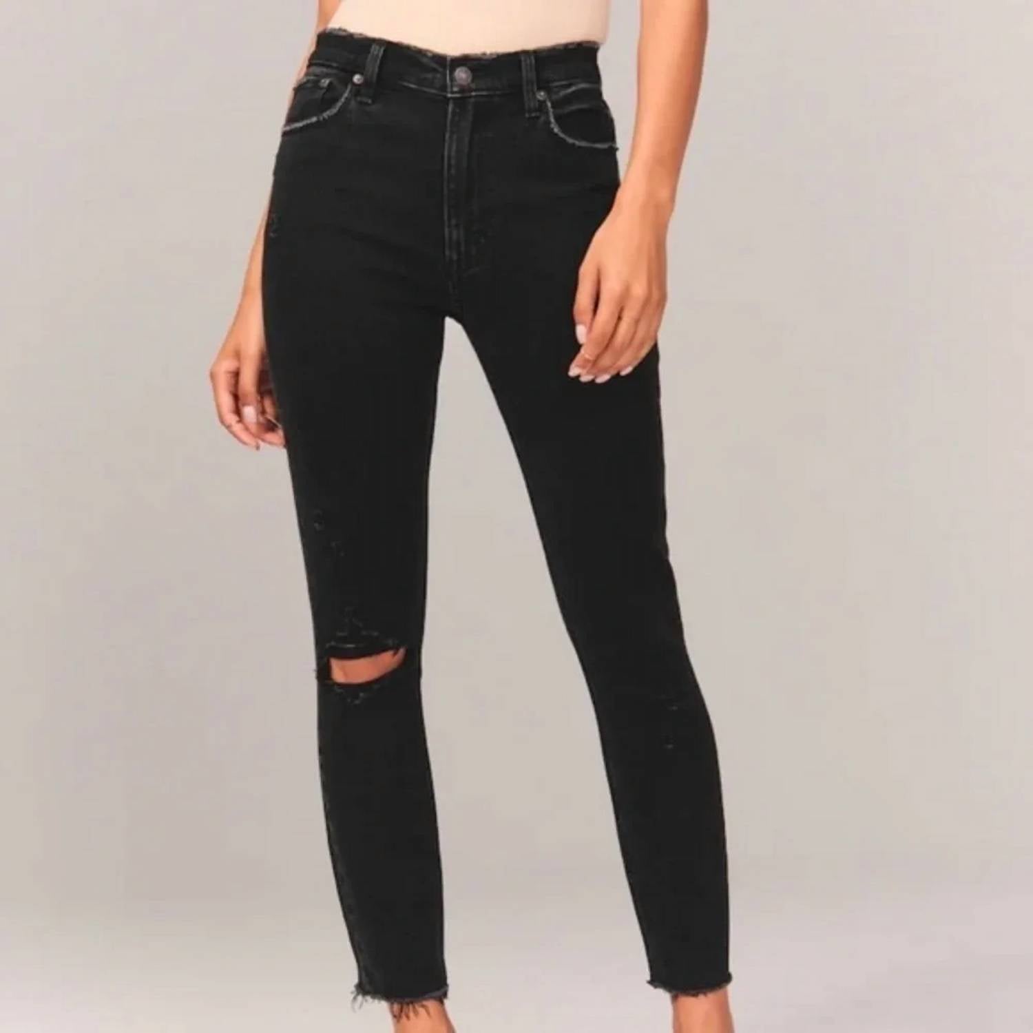 Abercrombie & Fitch - High Rise Skinny Jeans