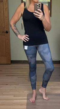 Yelete - Capri Active Leggings