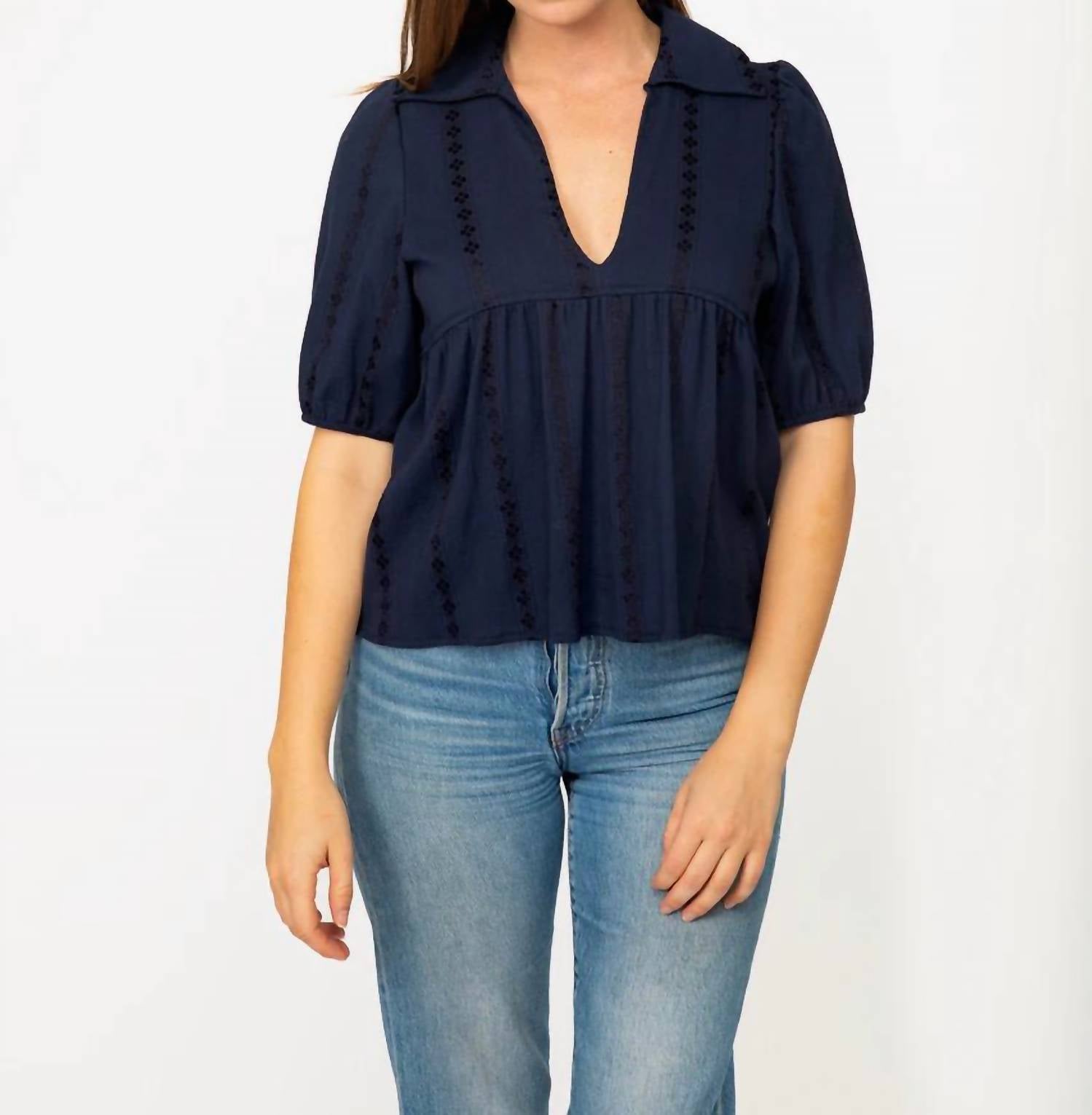 Cameo - Retro Collar Blouse