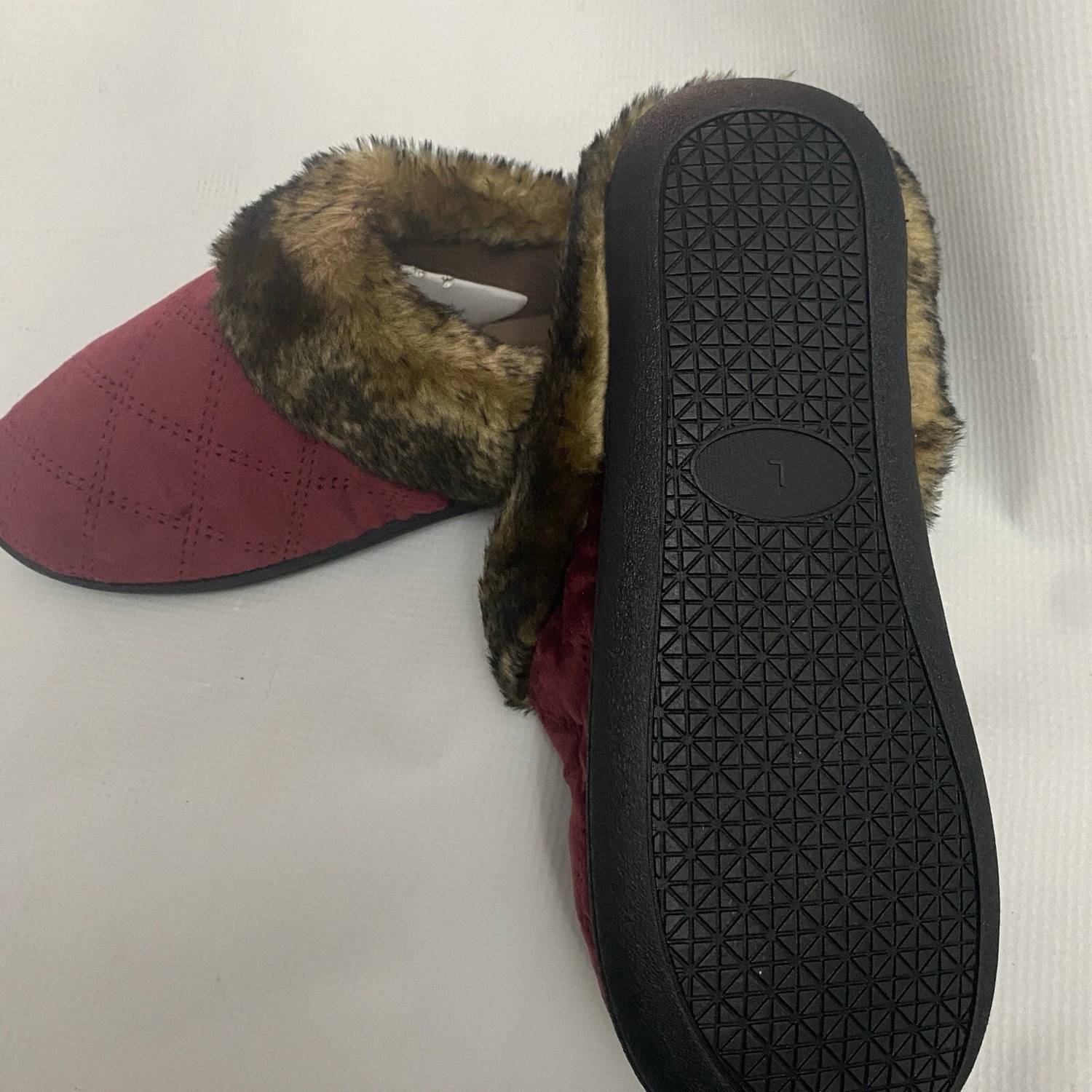 Totes - Women's Cozy Faux Fur Lined Slippers