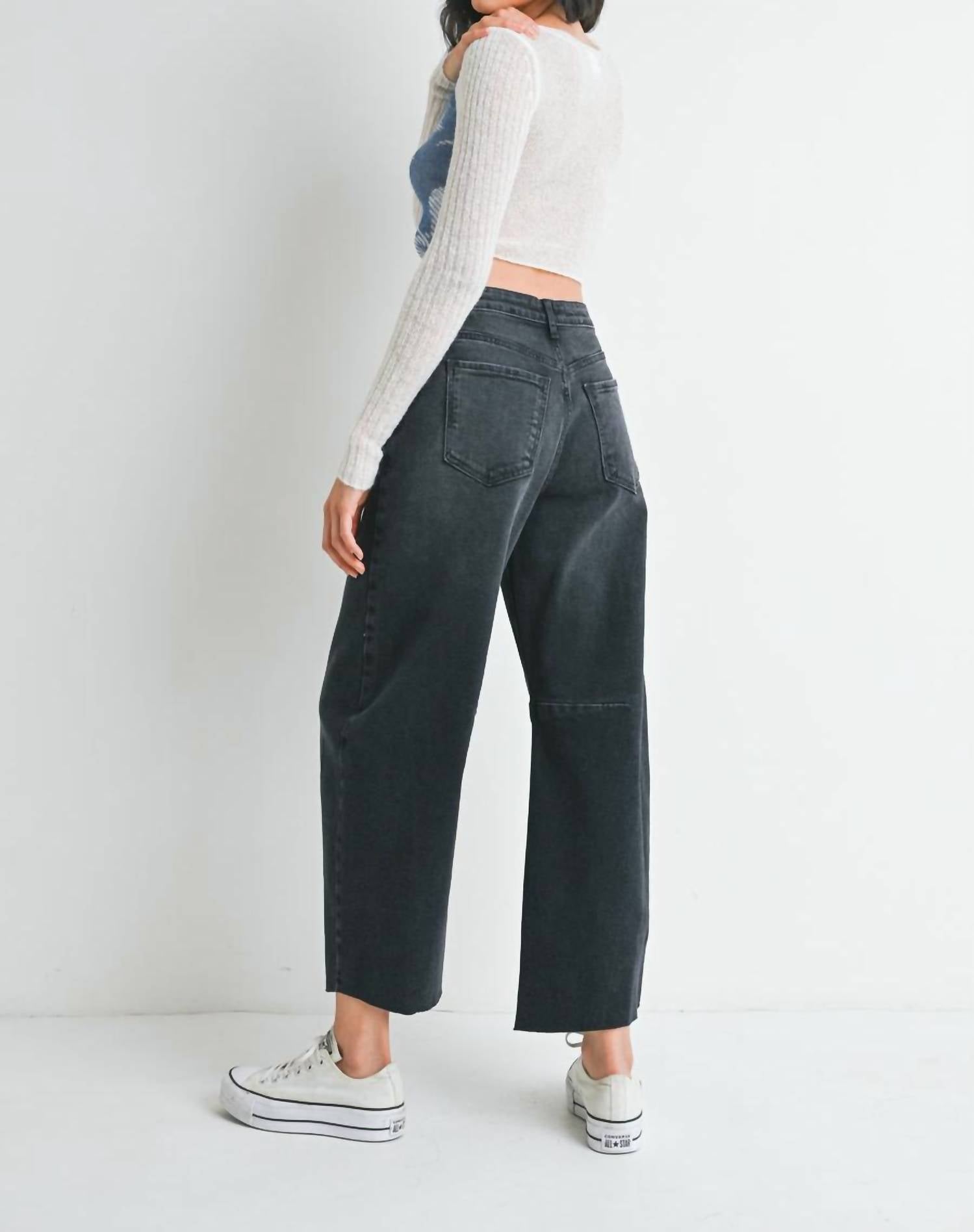 Just Black Denim - Barrel Jeans With Seams