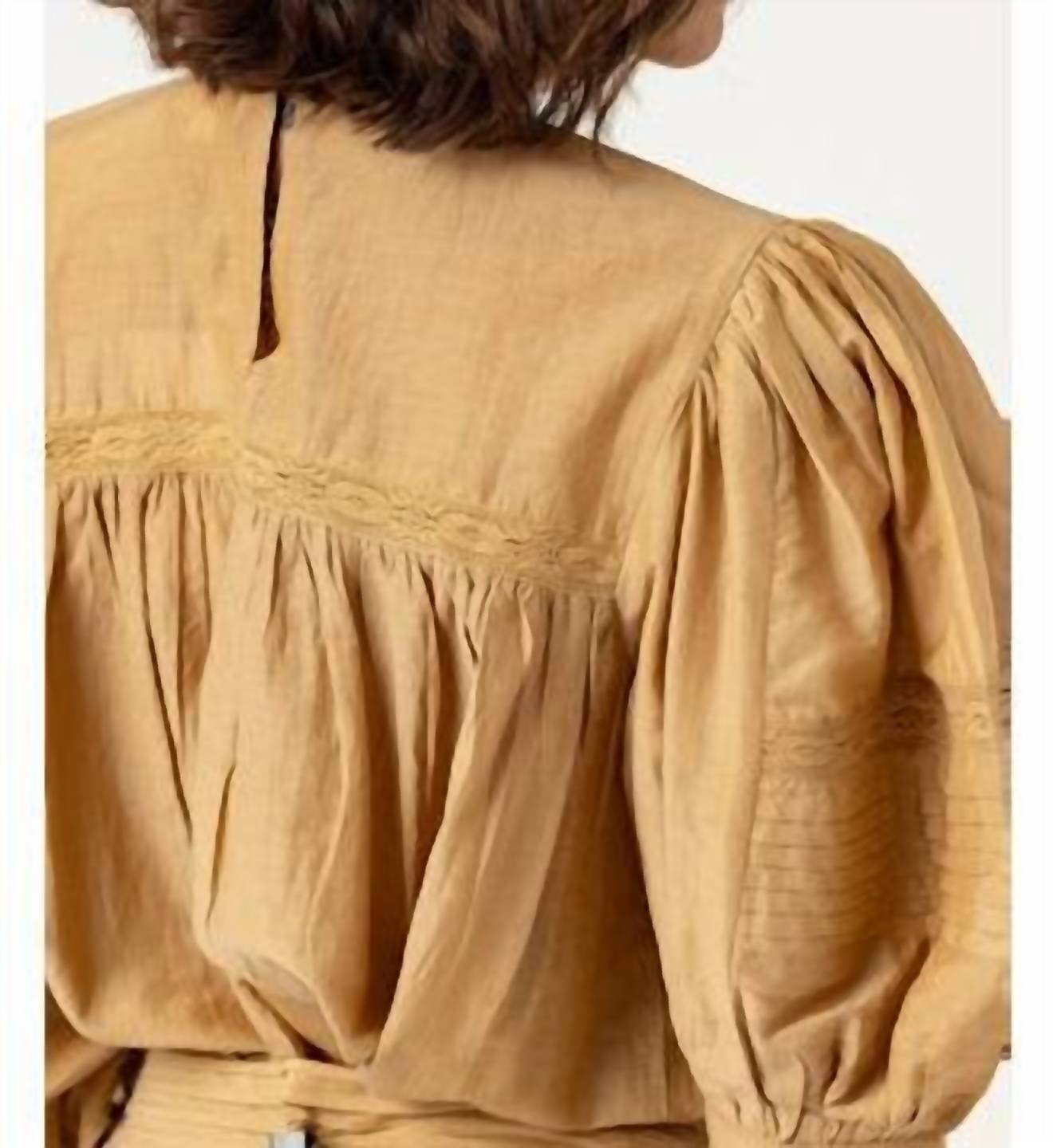 Sundays - Moni Top