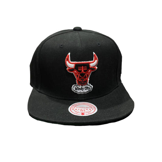 Mitchell & Ness - MEN'S NBA CHICAGO BULLS CORE BASIC SNAPBACK CAP