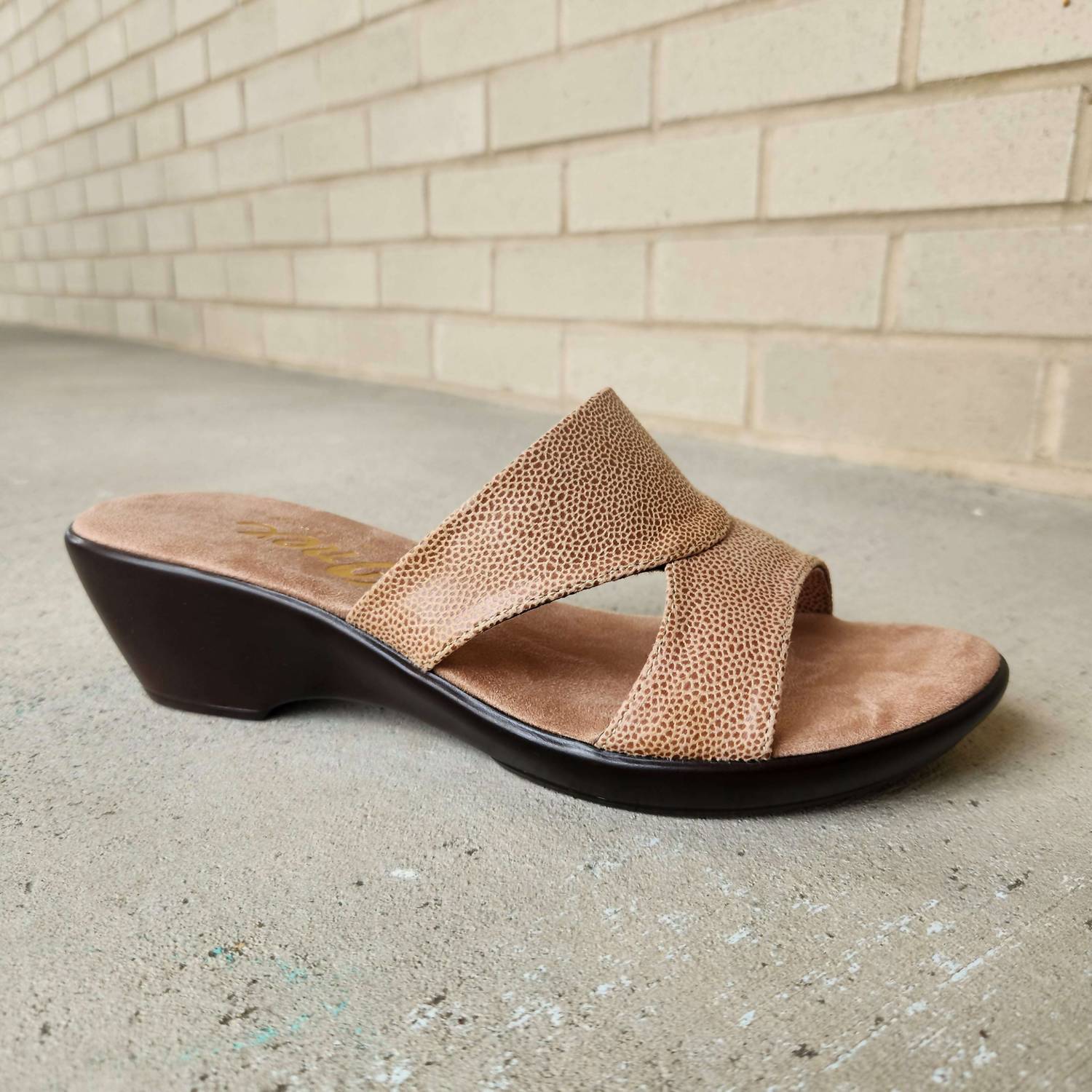 Onex - Women's Gilda Slide Sandal