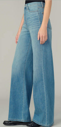 Joe's Jeans Mia Wide Leg Jean - Petite in hot shot - women's jeans - detail view