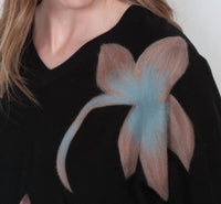Keren Hart - Floral Embroidered Pullover