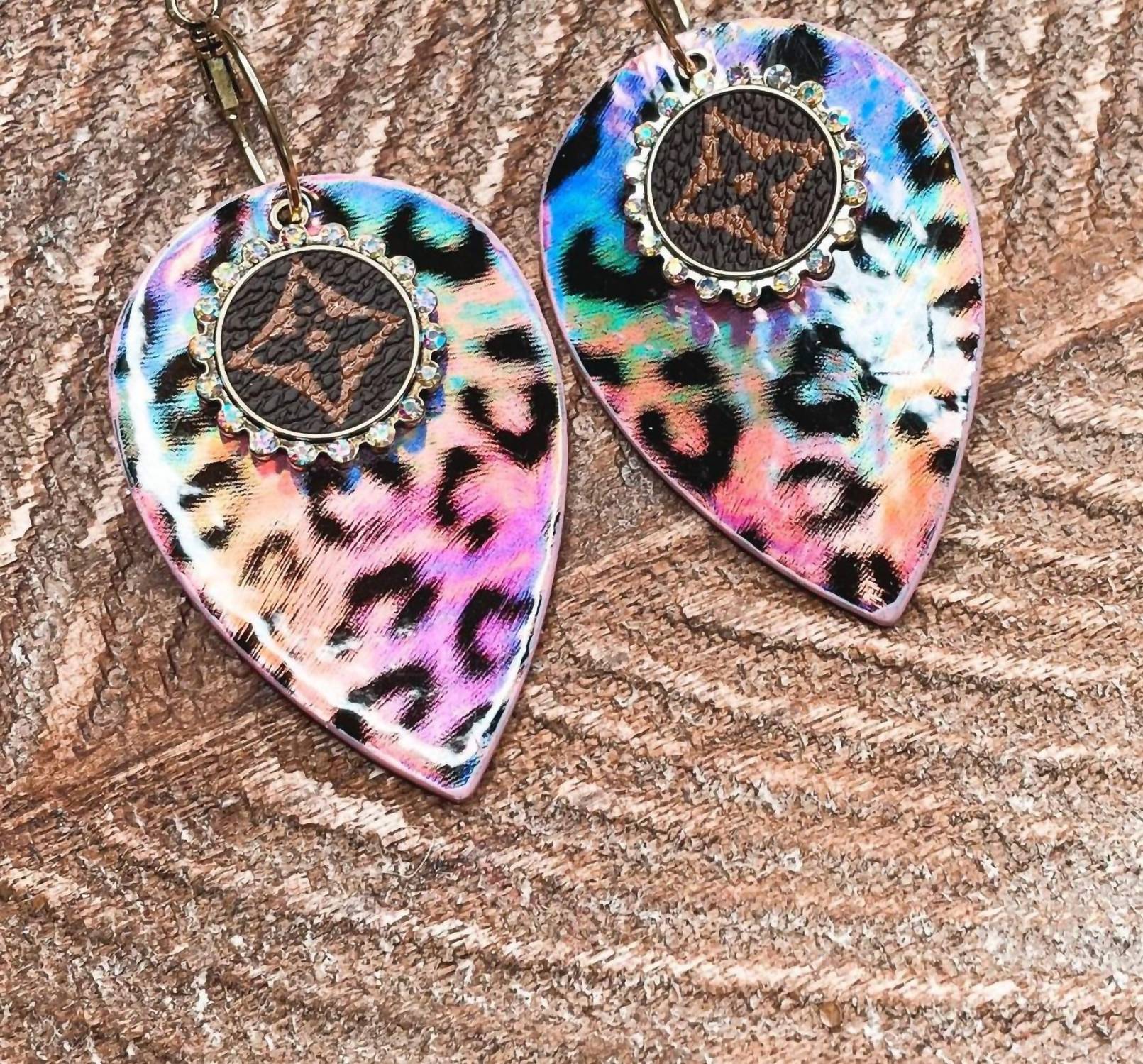 White Label - Women's Iridescent Leopard Teardrop Earrings