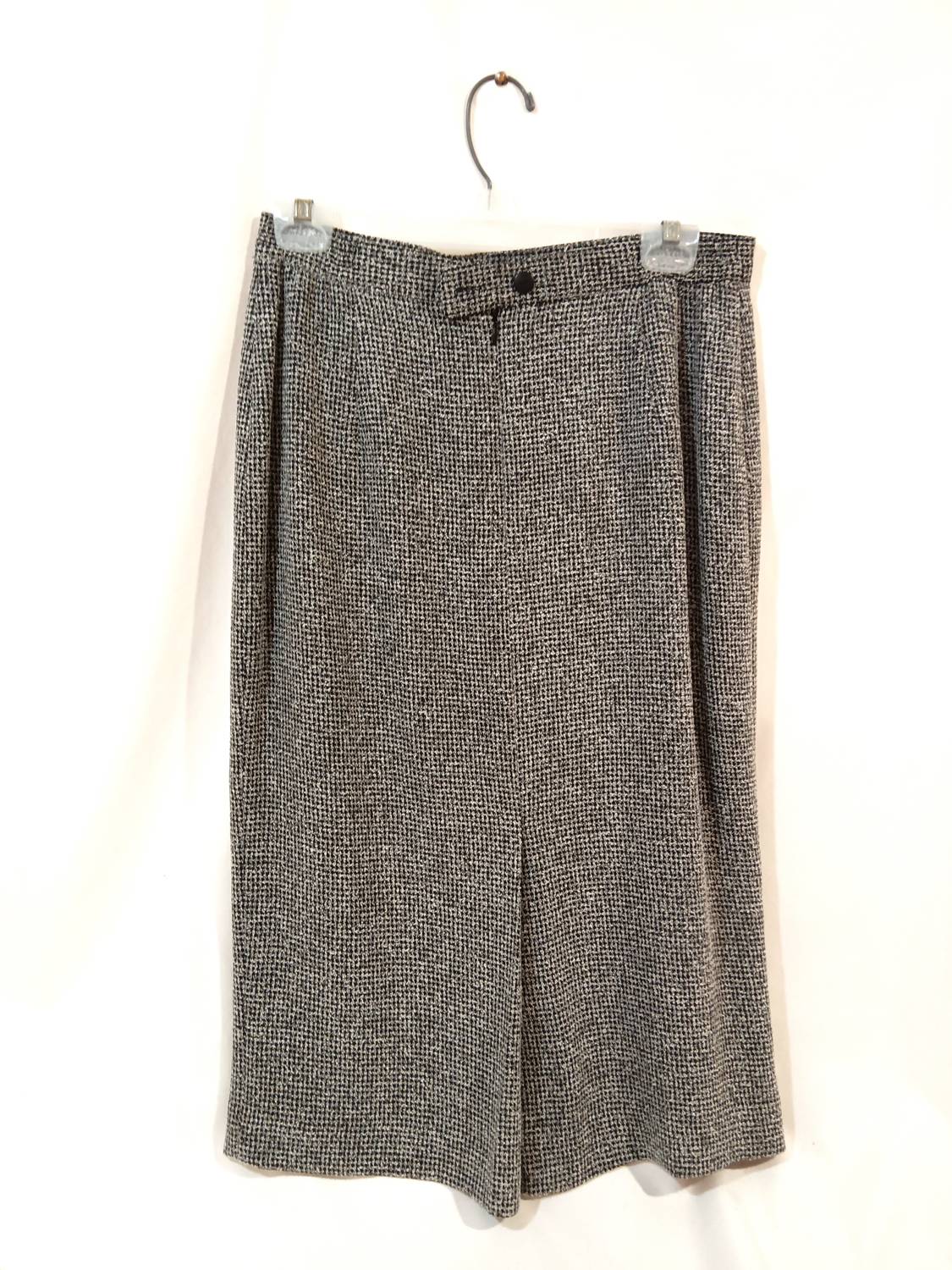 Chantal - Women's Vintage 2 Piece Outfit Skirt Suit