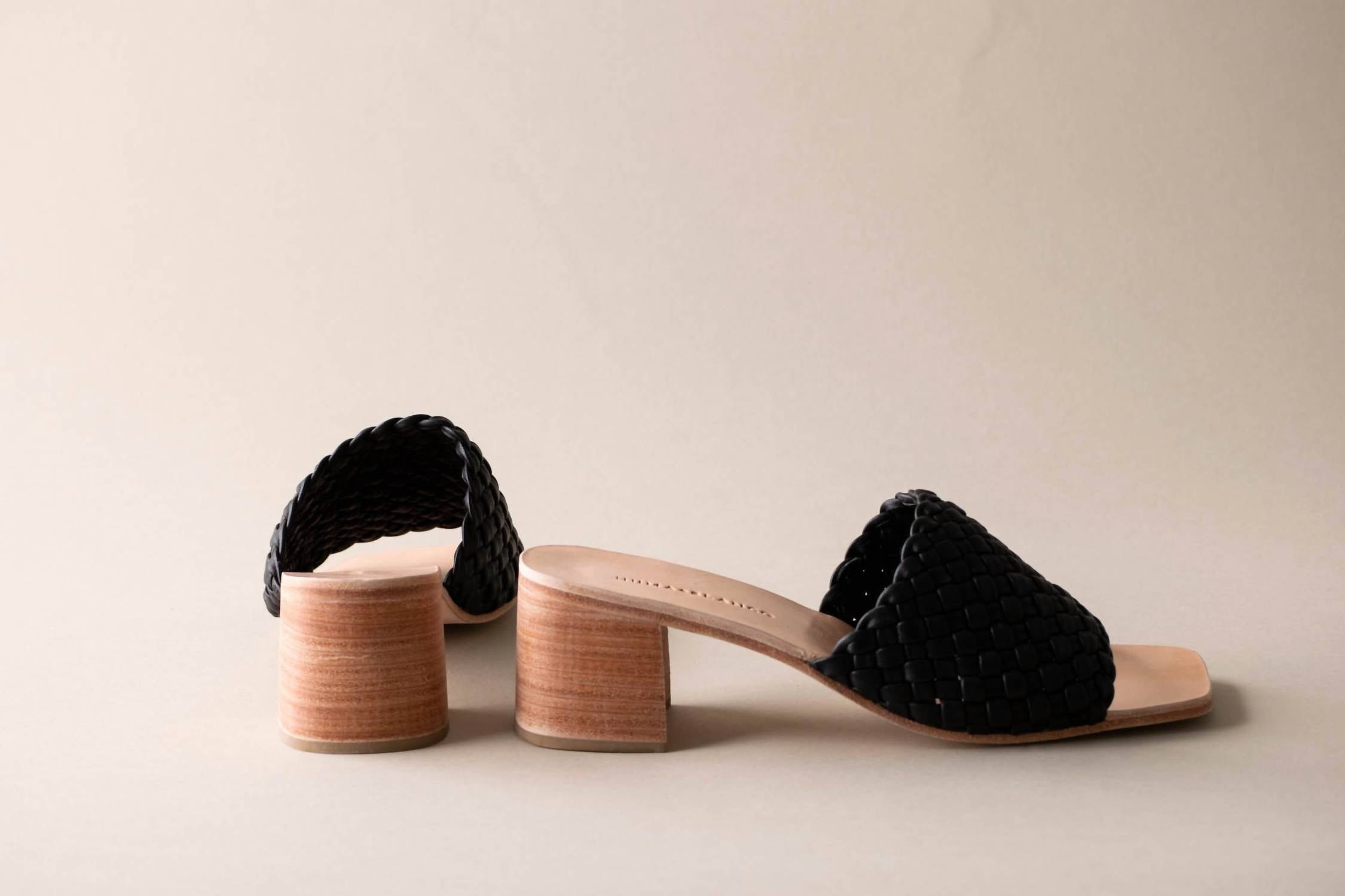 GIA SANDALS