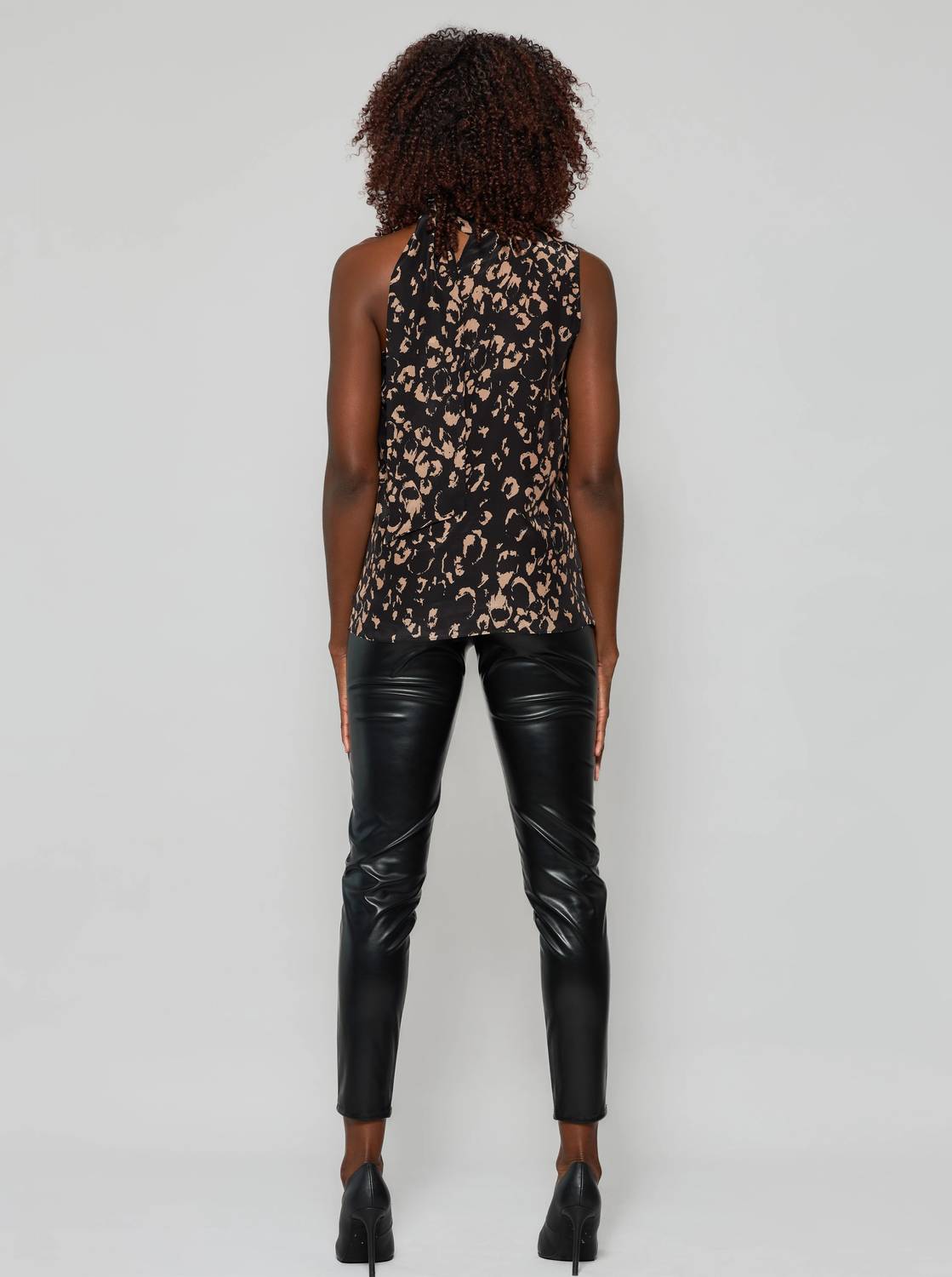 Solgo Atelier - Ade One-shoulder Silk Top