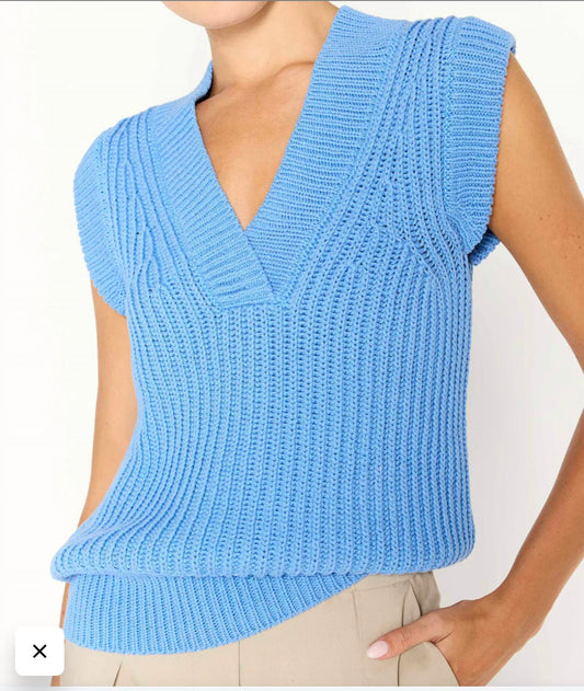 UMA SLEEVELESS TOP