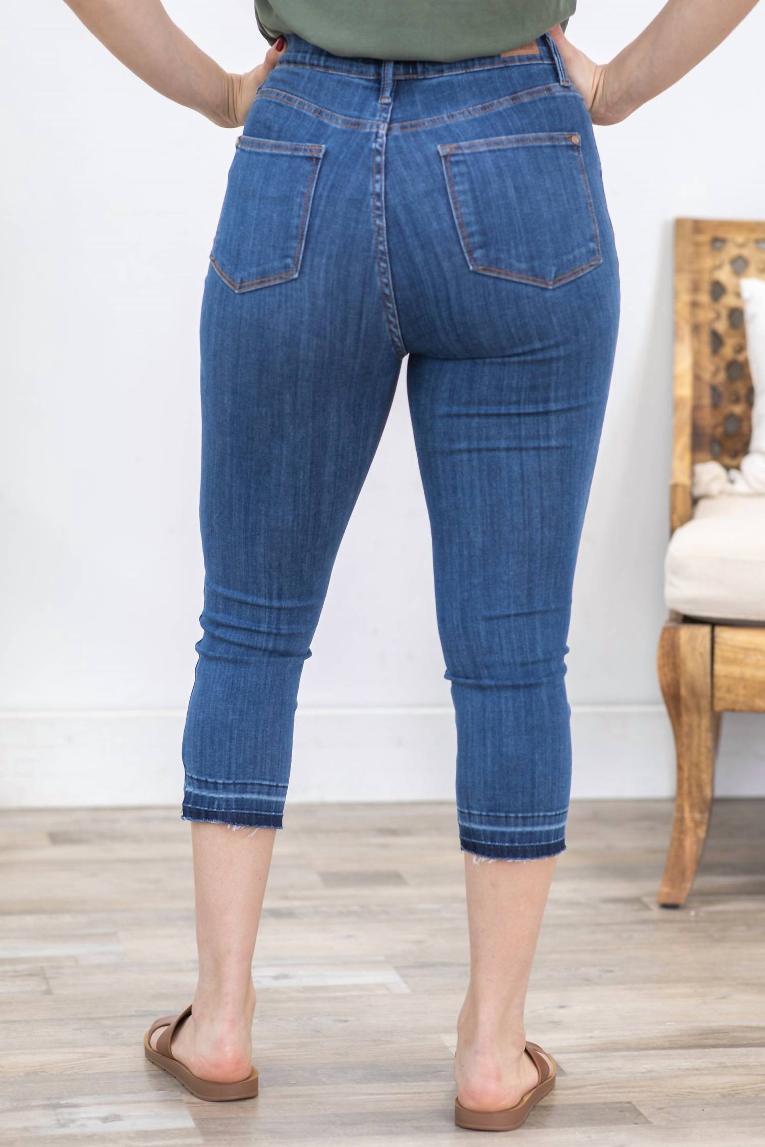 Judy Blue - Capri Pull On Jeans