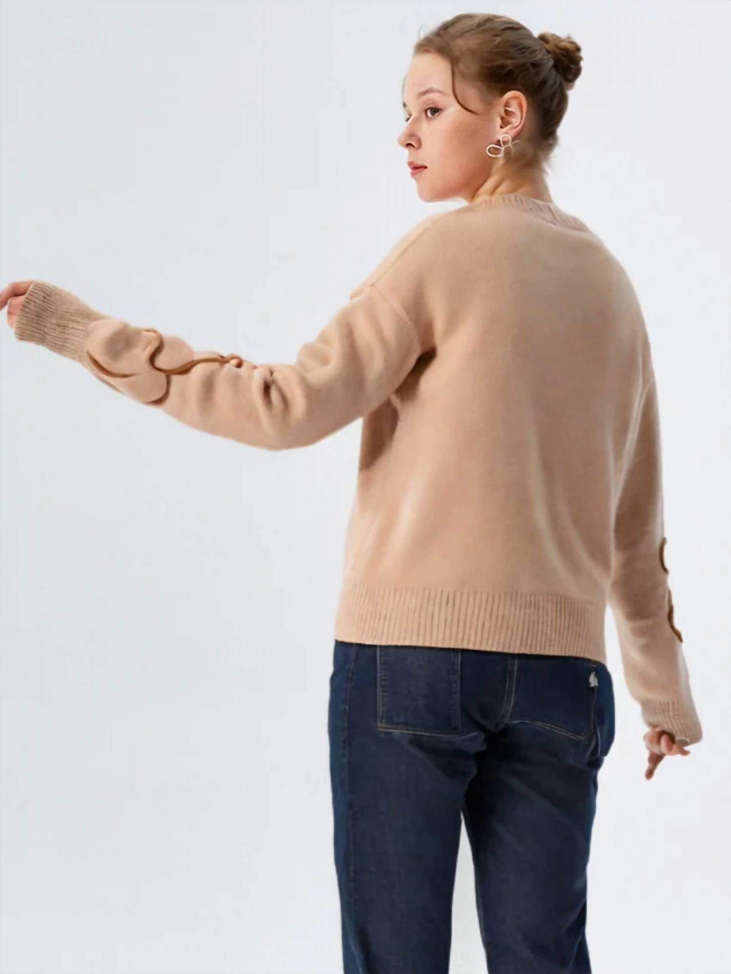 Miss Sparkling - Floral Pattern Knit Sweater