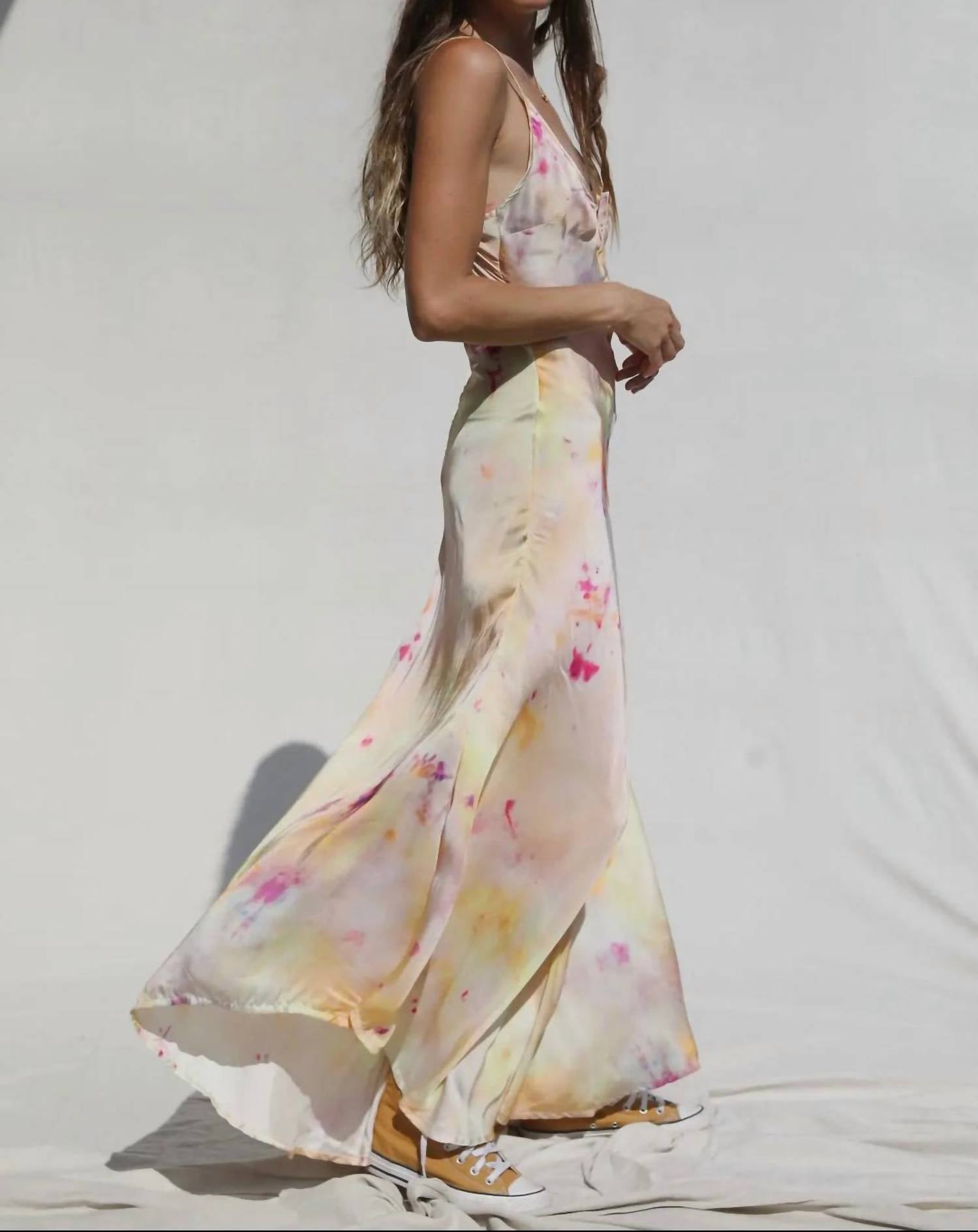 Jen'S Pirate Booty - Main Stage Maxi Dress