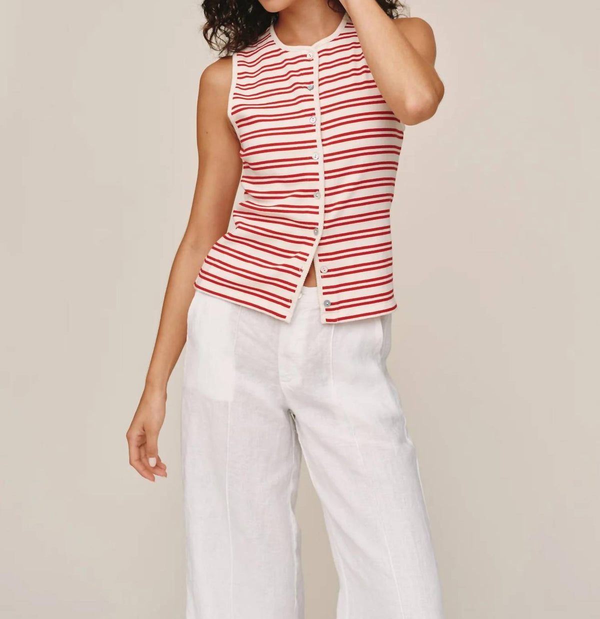 Bella Dahl - Sleeveless Fitted Button Down Top