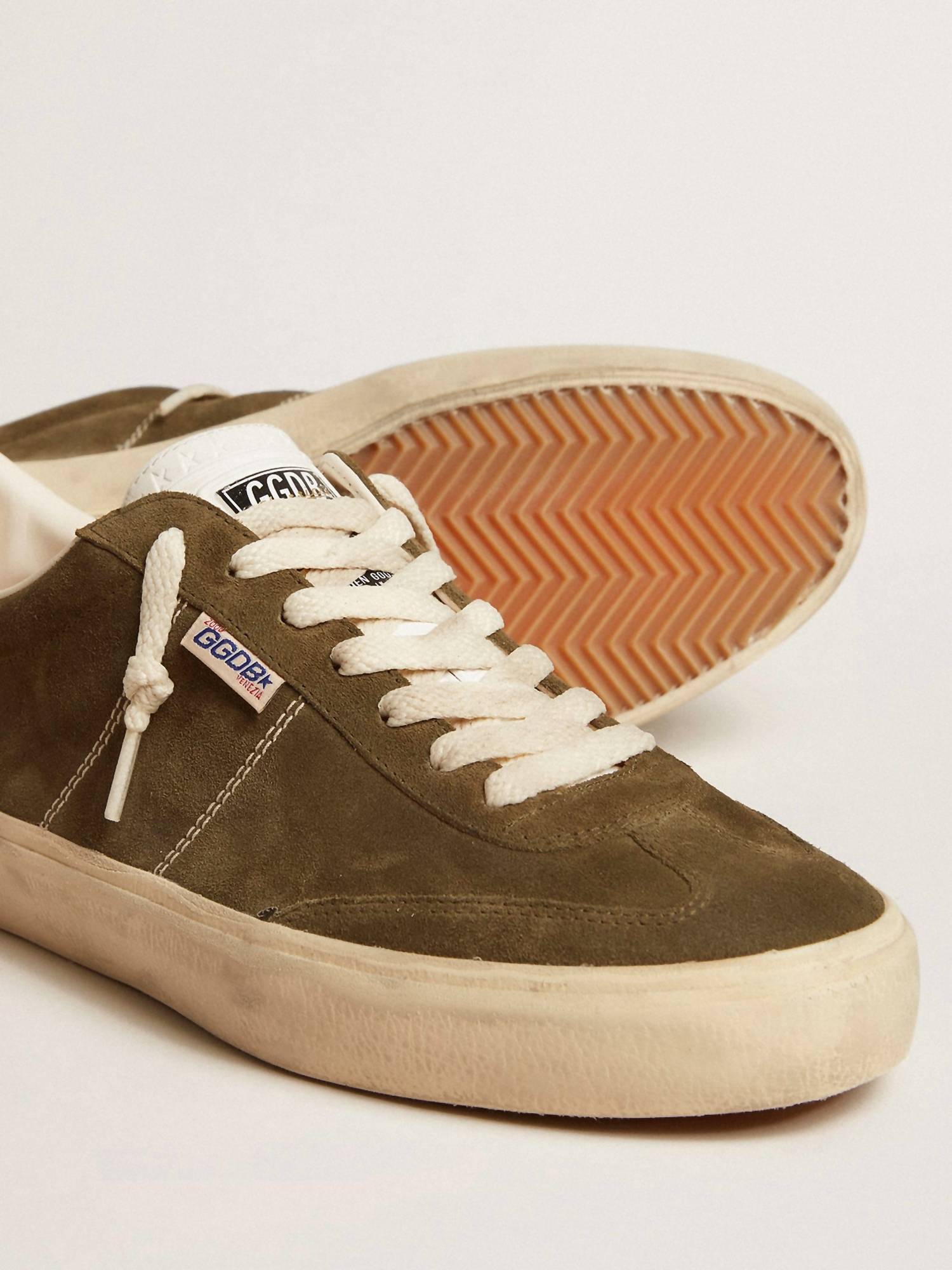 Golden Goose - Women's Soul Star Suede Sneaker