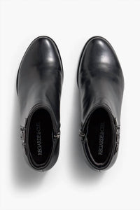 Regarde Le Ciel Women's Delice Etna Bootie in black 1 - women's shoe - detail view