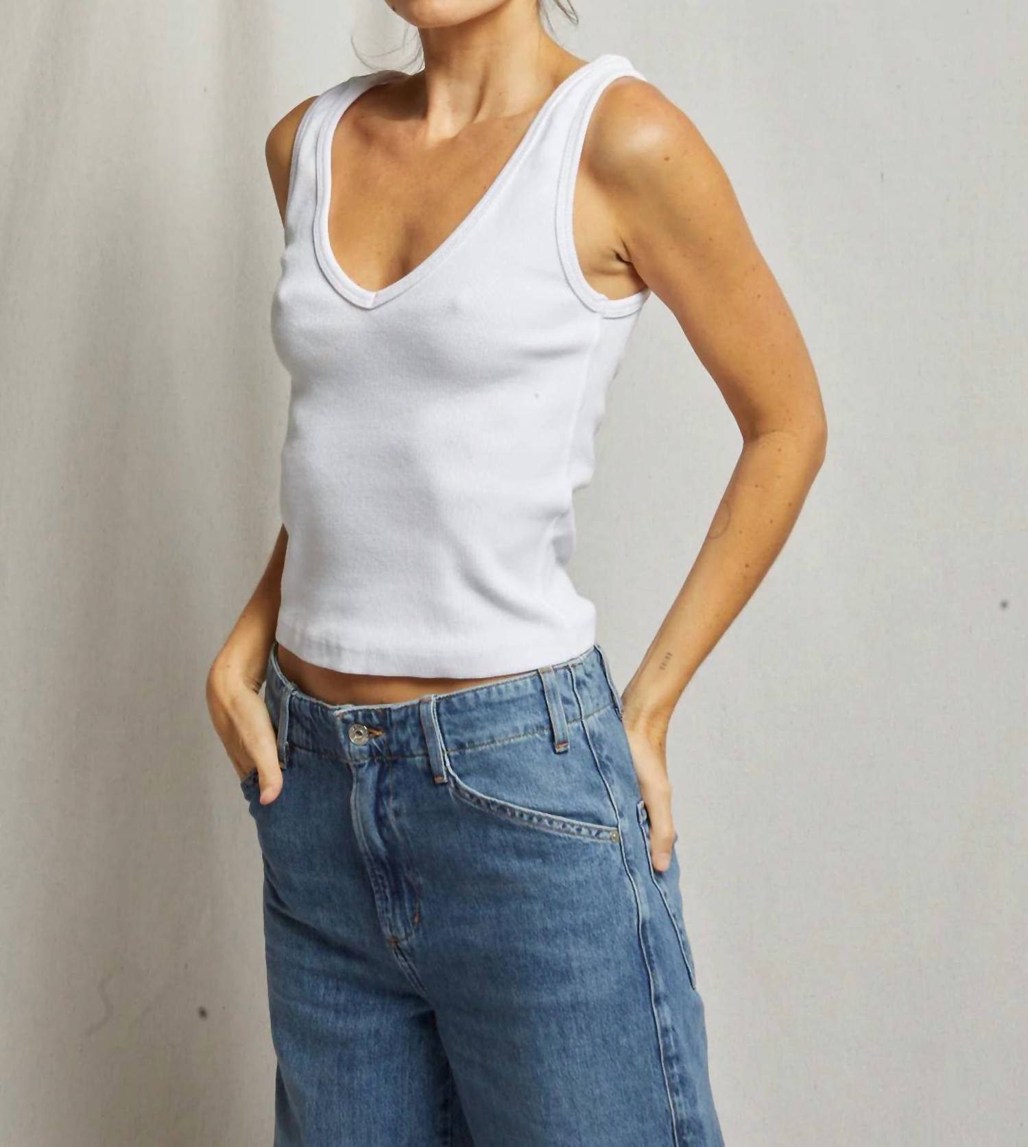 Perfectwhitetee - Maria V-neck Tank Top