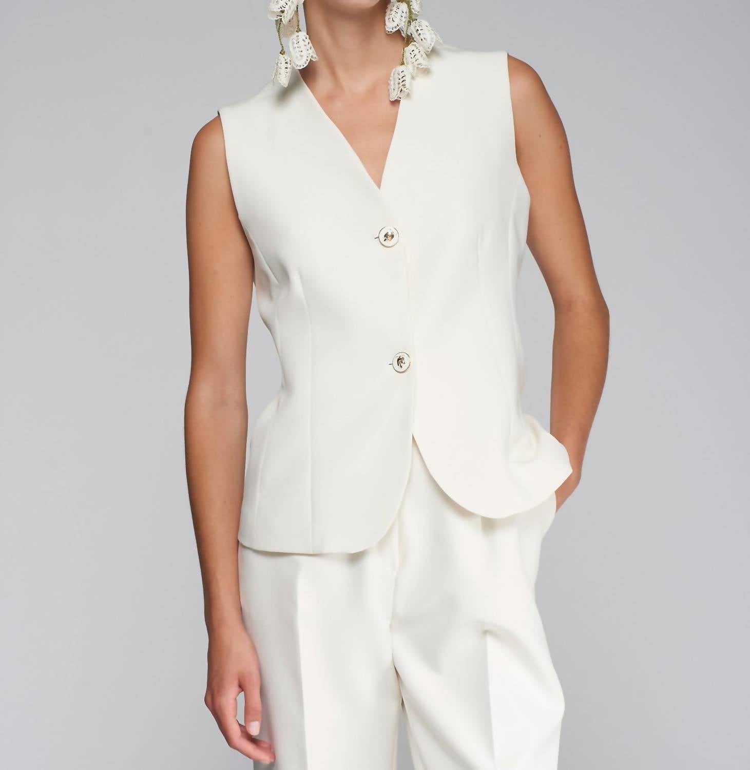 Vilagallo - Eleanor V-neck Vest