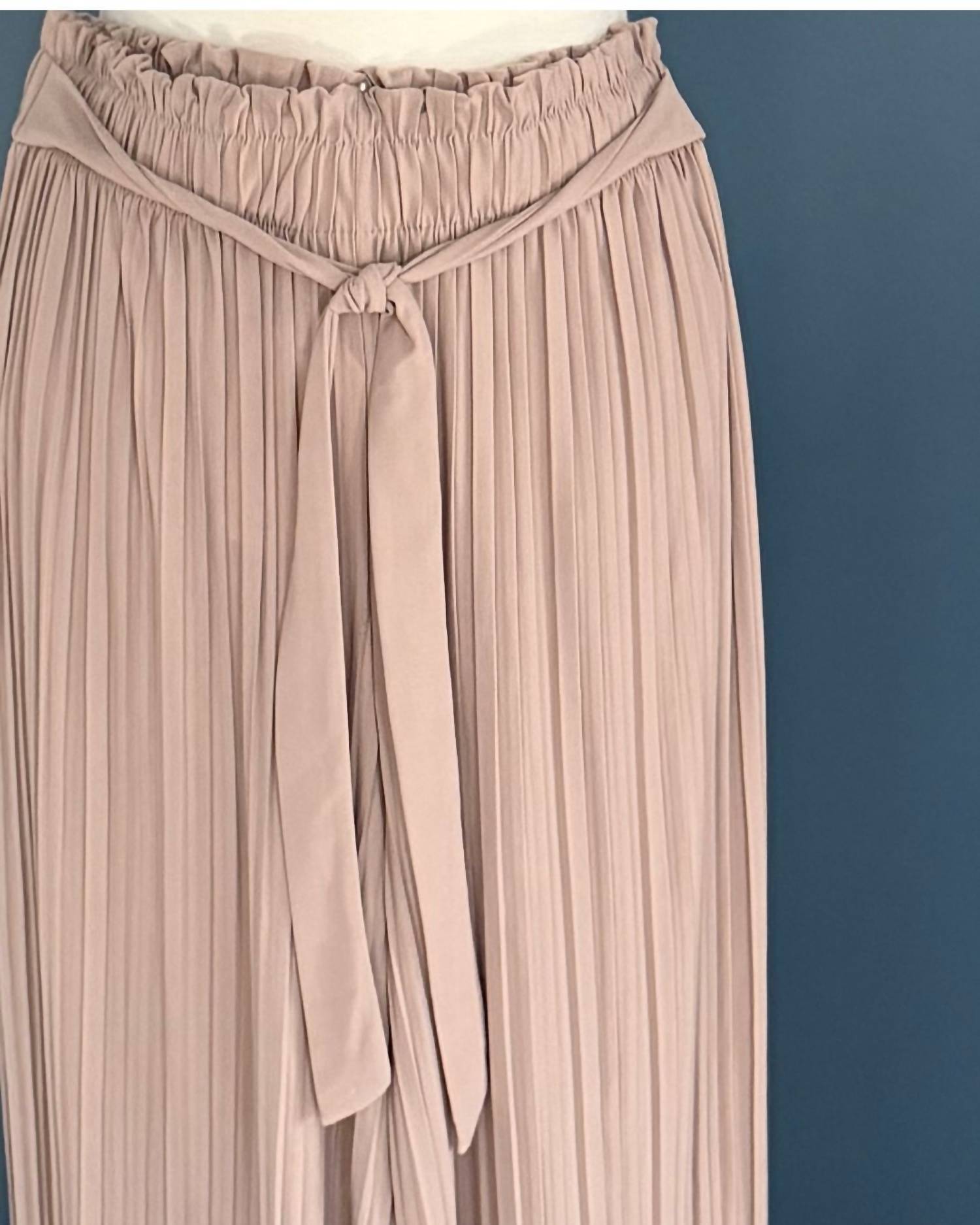 Love Poem - Women's Tie Front Pleated Pant