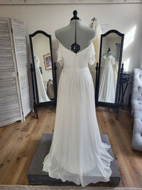 Morilee - Women's Off Shoulder Chiffon Bridal Gown