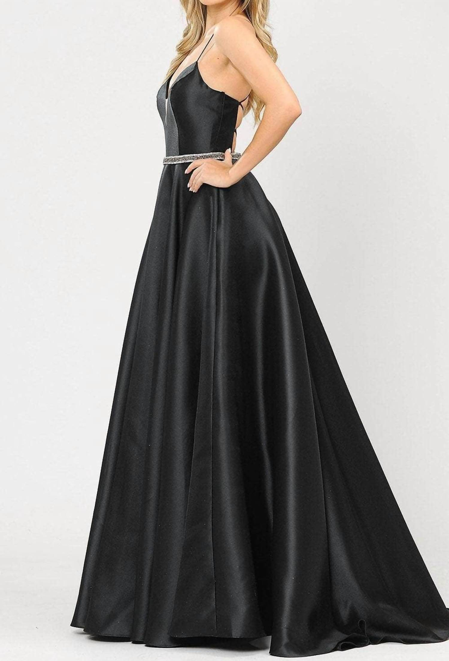 Ellie Wilde - Sweetheart Neckline Scoopback Dress